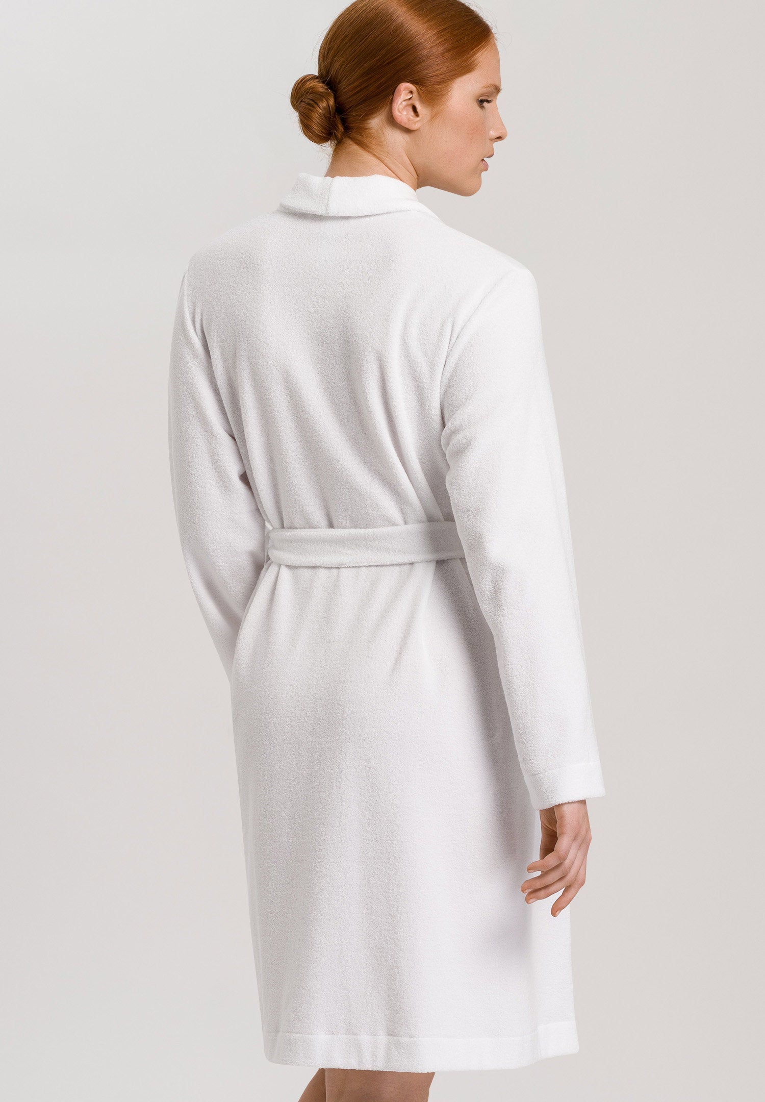 hanro-selection-robe-077127-morgenmantel-wei-frottee-100cm image 4