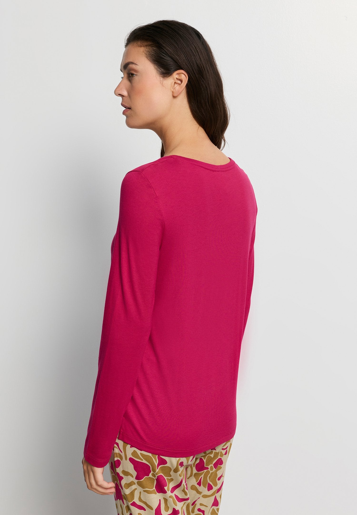 hanro-sleep-lounge-l-slv-shirt-langarmshirt-light-sangria-tencel image 4