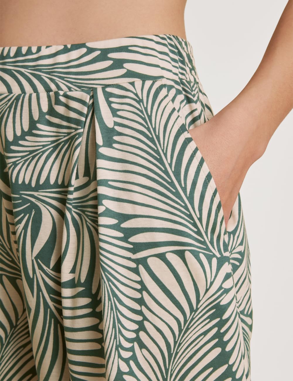 calida-favourites-lounge-shorts-damen-beige-kurz image 4