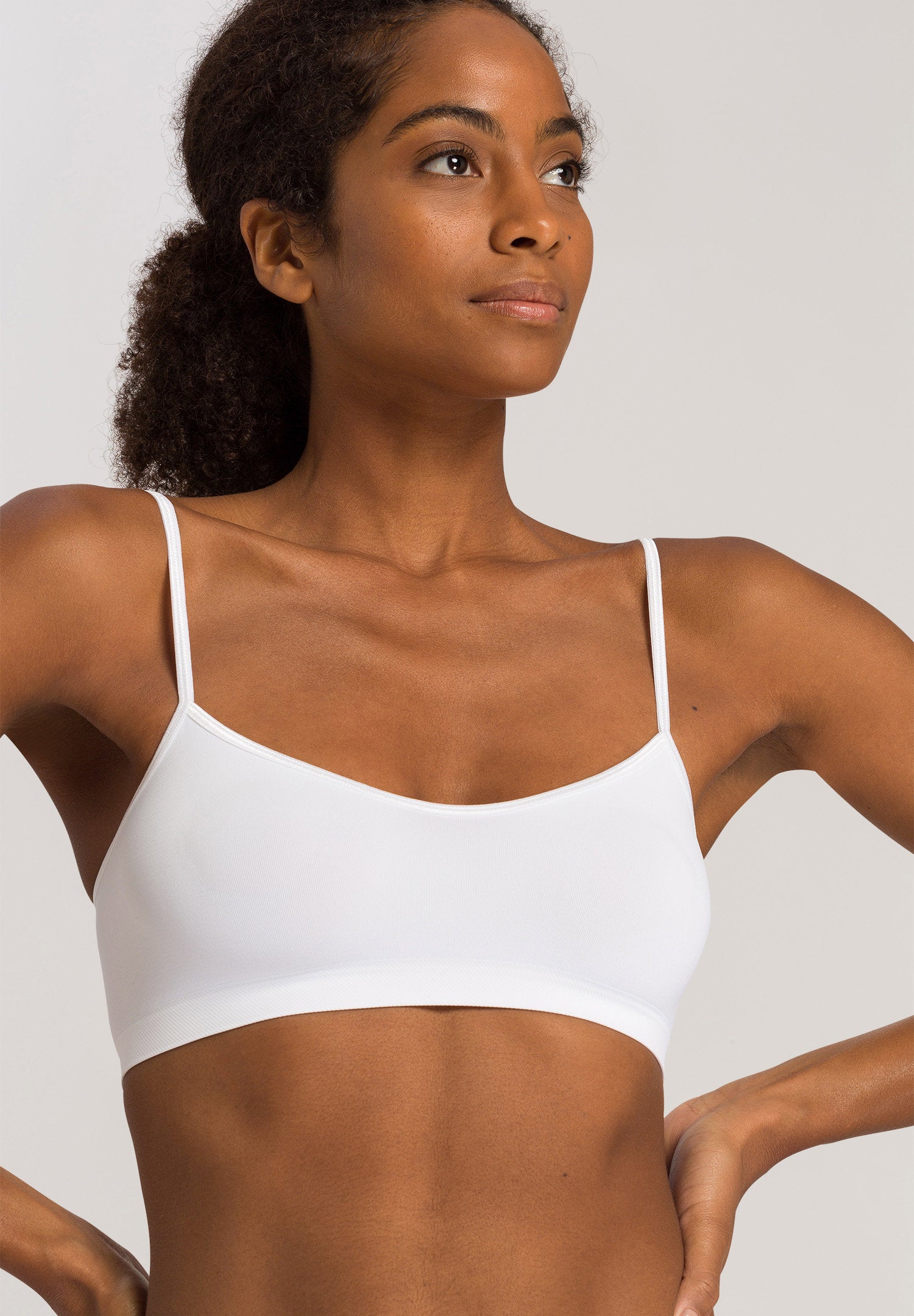 hanro-touch-feeling-crop-top-bustier-wei-mikrofaser image 6