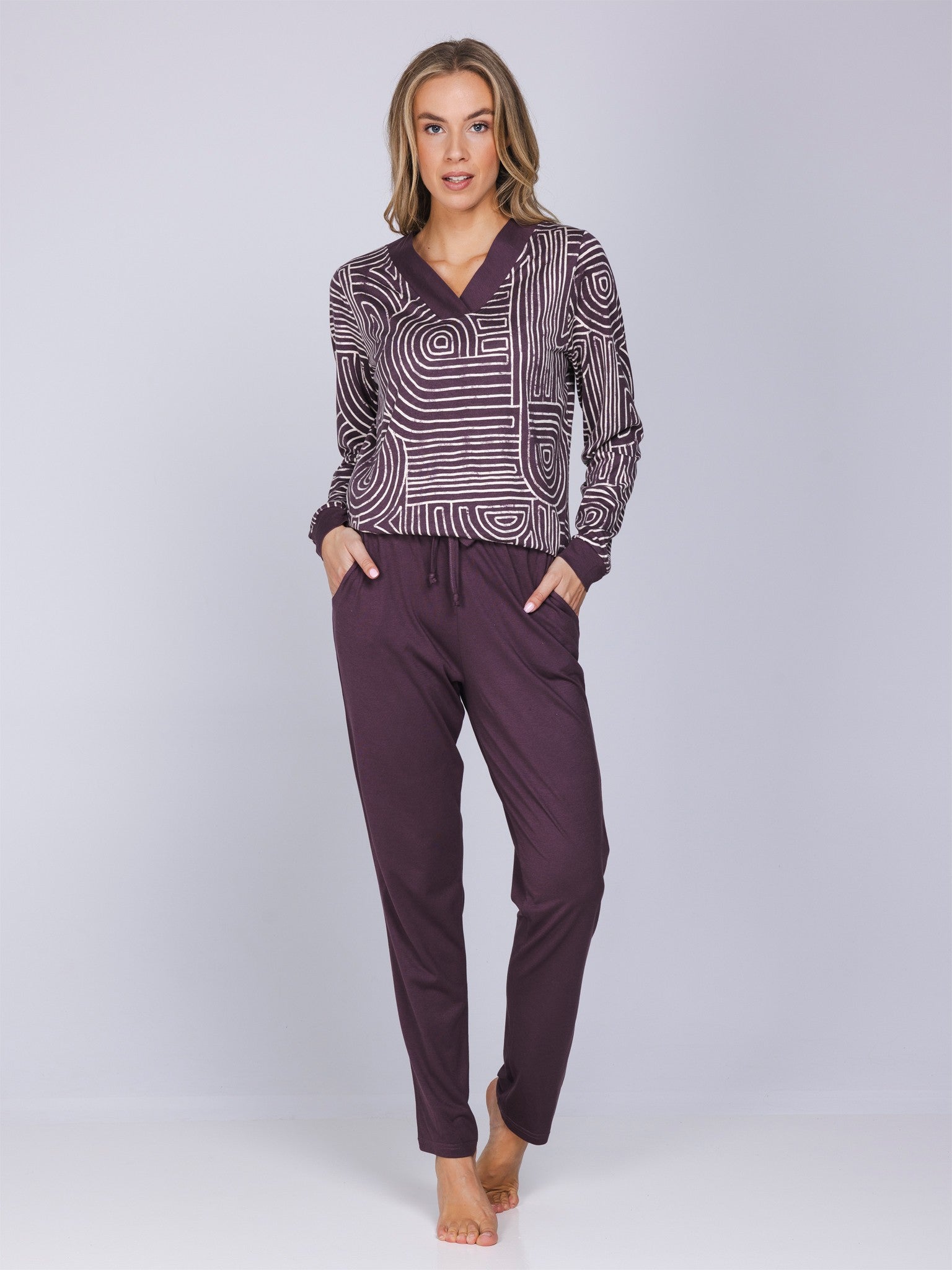 pastunette-premium-lunar-lines-pyjama-lila-modal image 2
