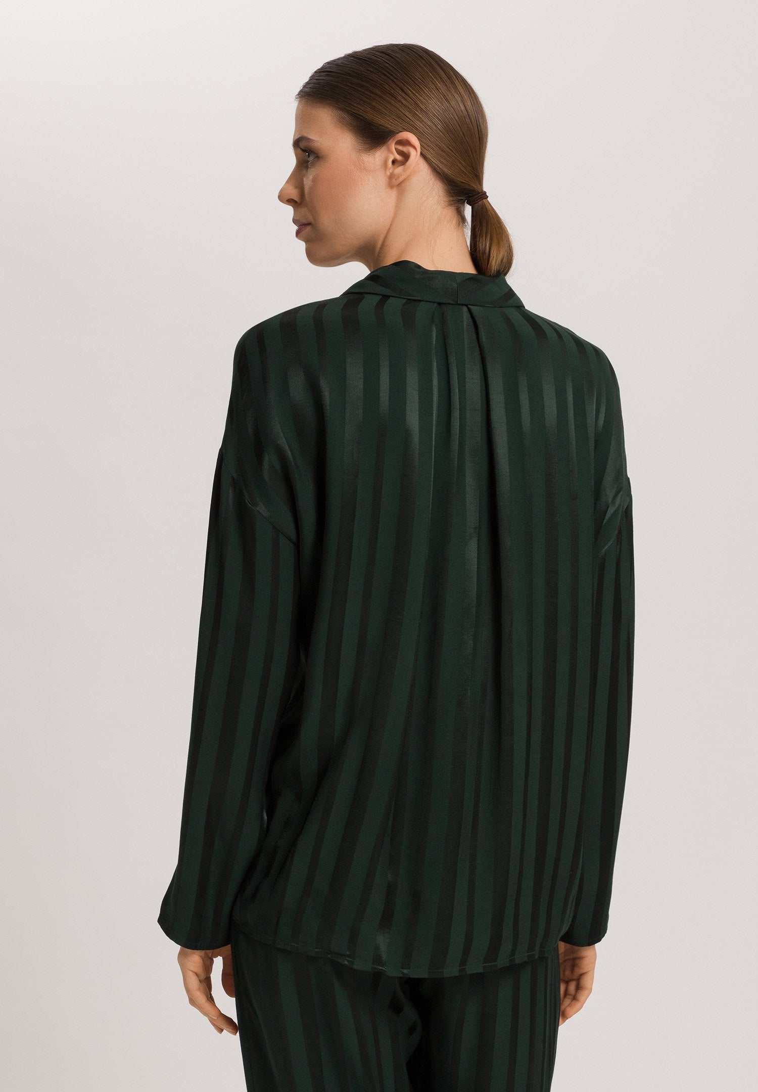 hanro-indra-langarm-shirt-dark-malachite-jacquard image 4