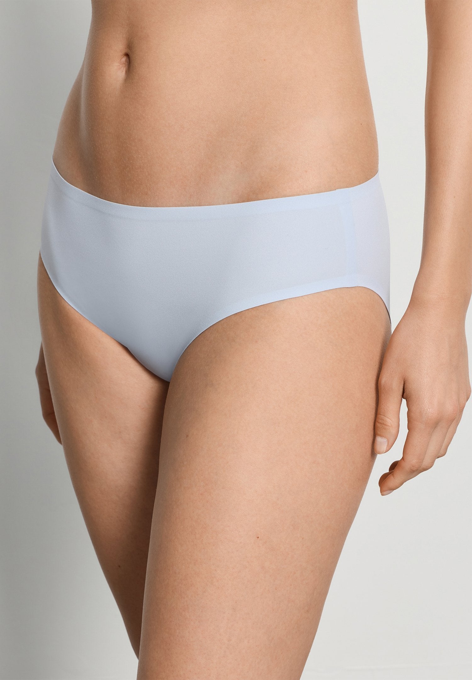 hanro-invisible-touch-midi-slip-blue-dove-nahtlos image 2