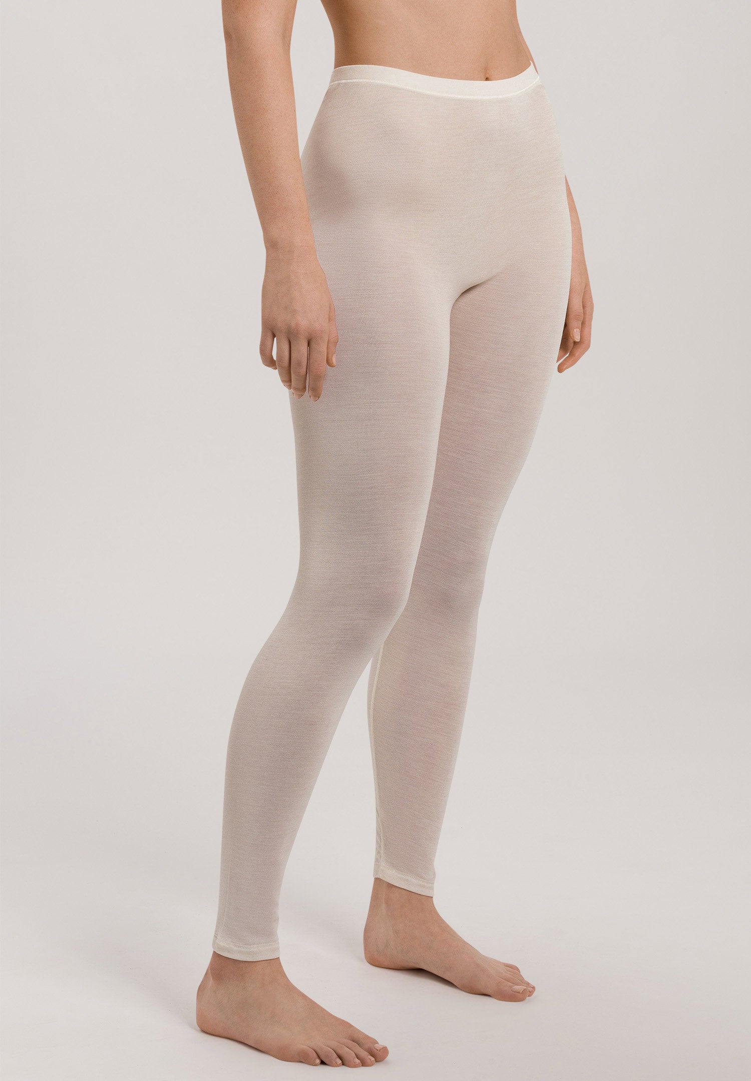 hanro-pure-silk-longlegs-071710-leggings-pale-cream-seide image 2