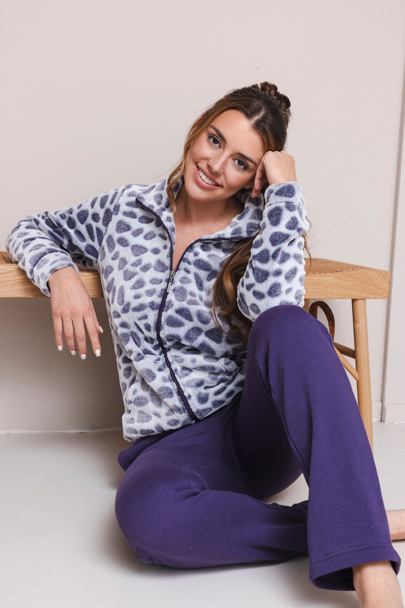 pastunette-purple-pebbles-hausanzug-lila-teddy-fleece-set image 2