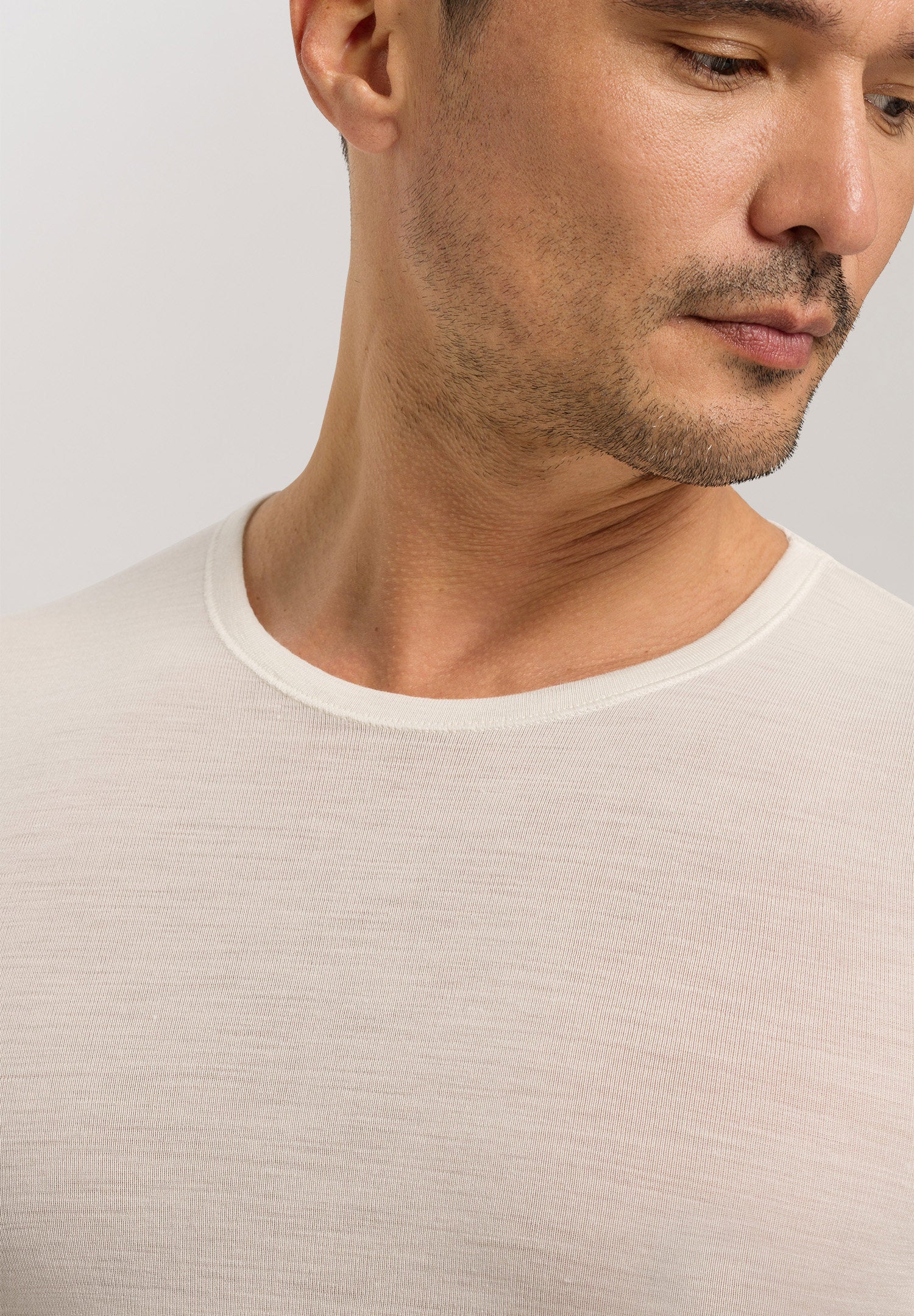 hanro-woolen-silk-t-shirt-kurzarm-cygne-wolle-seide-herren image 6