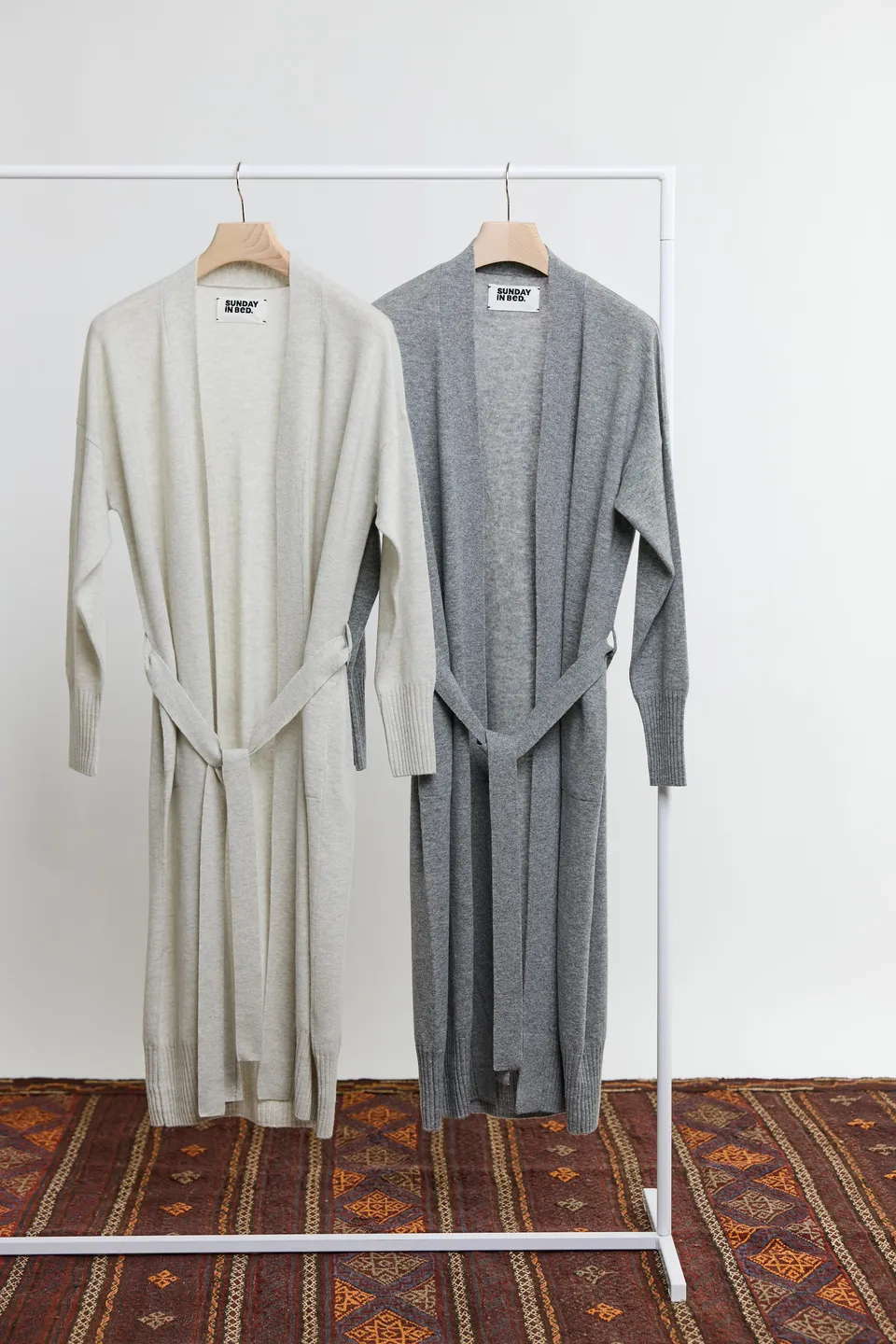 sunday-in-bed-sophie-mantel-morgenmantel-wolle-cashmere image 1
