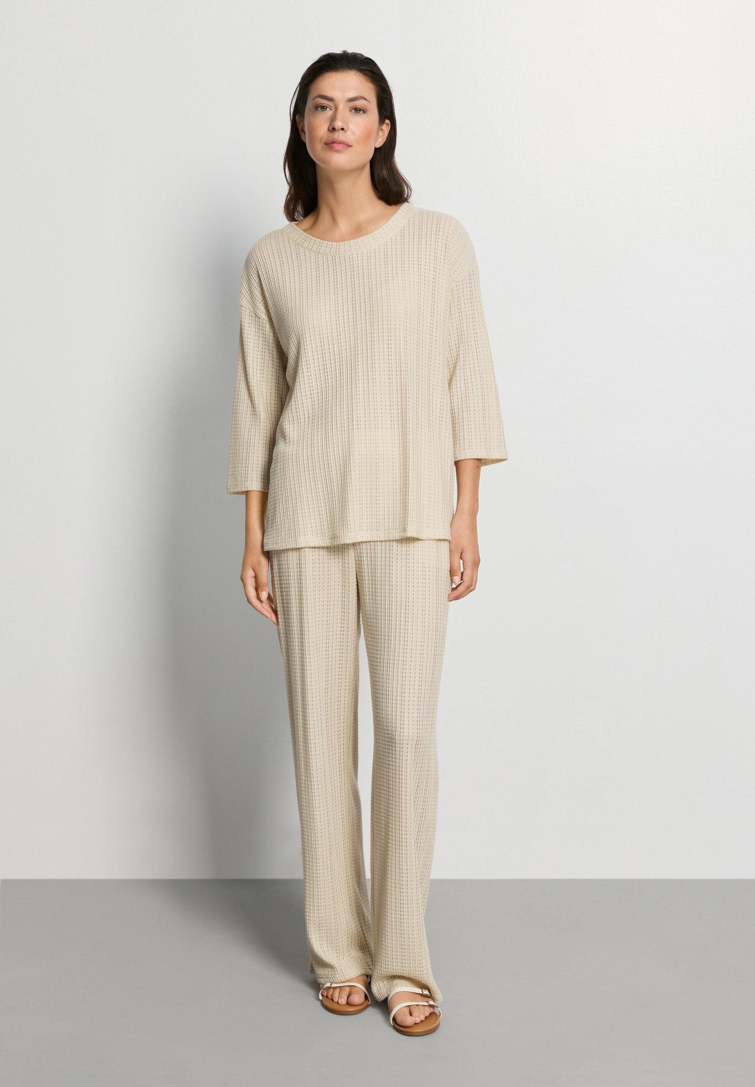 hanro-summer-knits-hose-lang-oyster-gray-tencel-cotton image 5