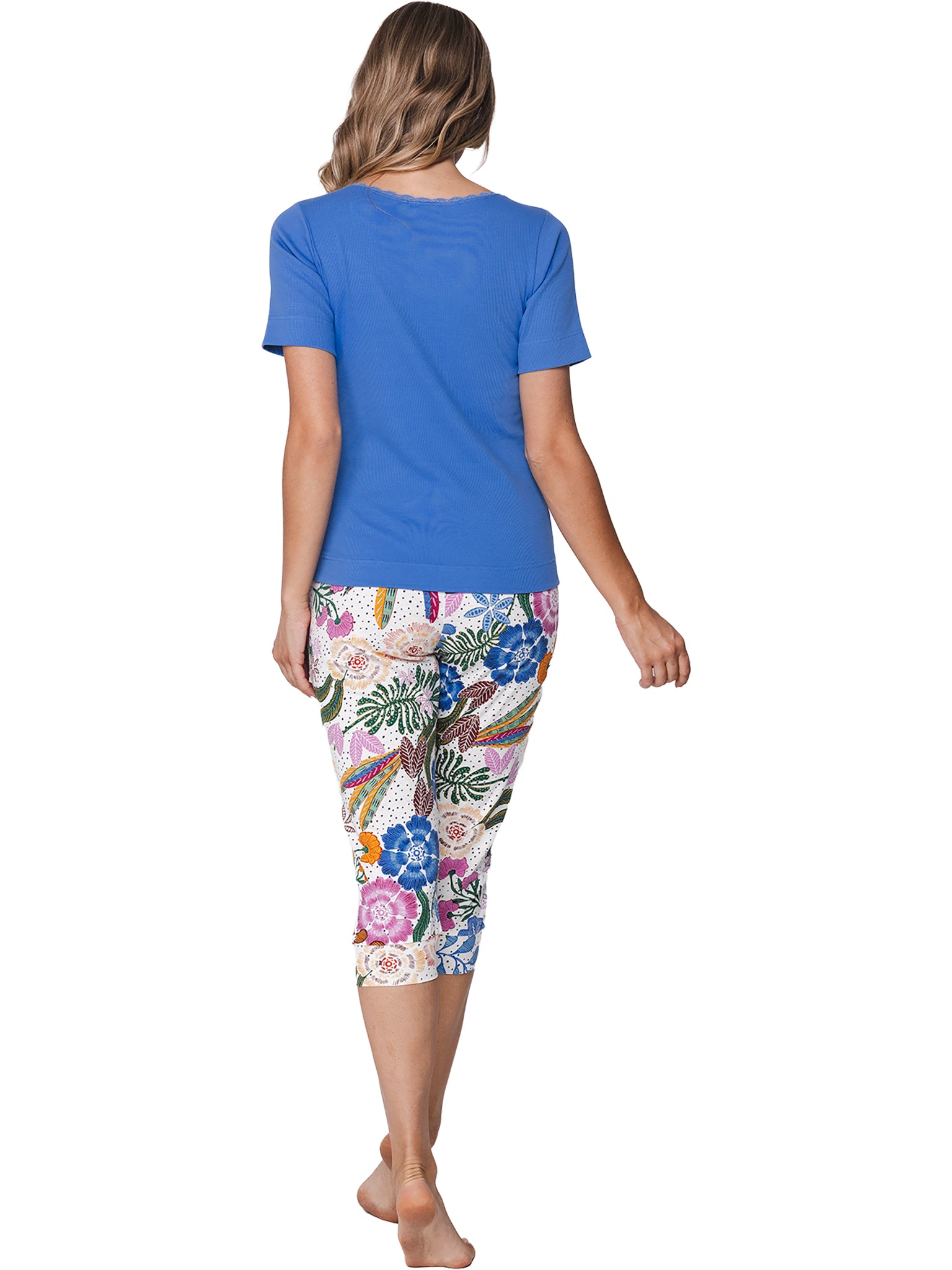 pastunette-myrebelle-tropic-blush-pyjama-blau-blumen-3-4-hose image 5