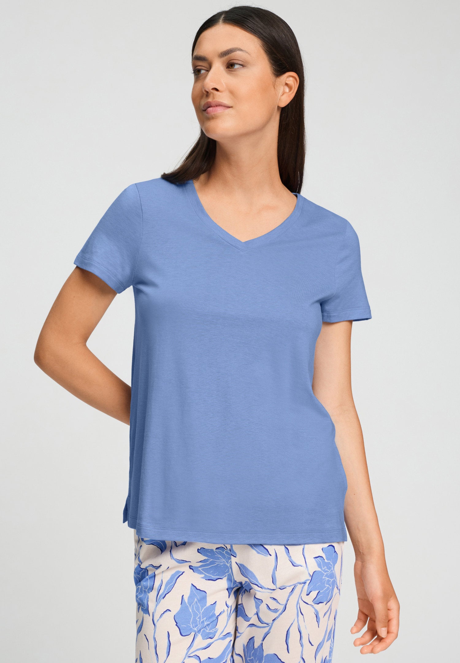 hanro-sleep-lounge-kurzarm-shirt-bluebird-tencel-modal image 2