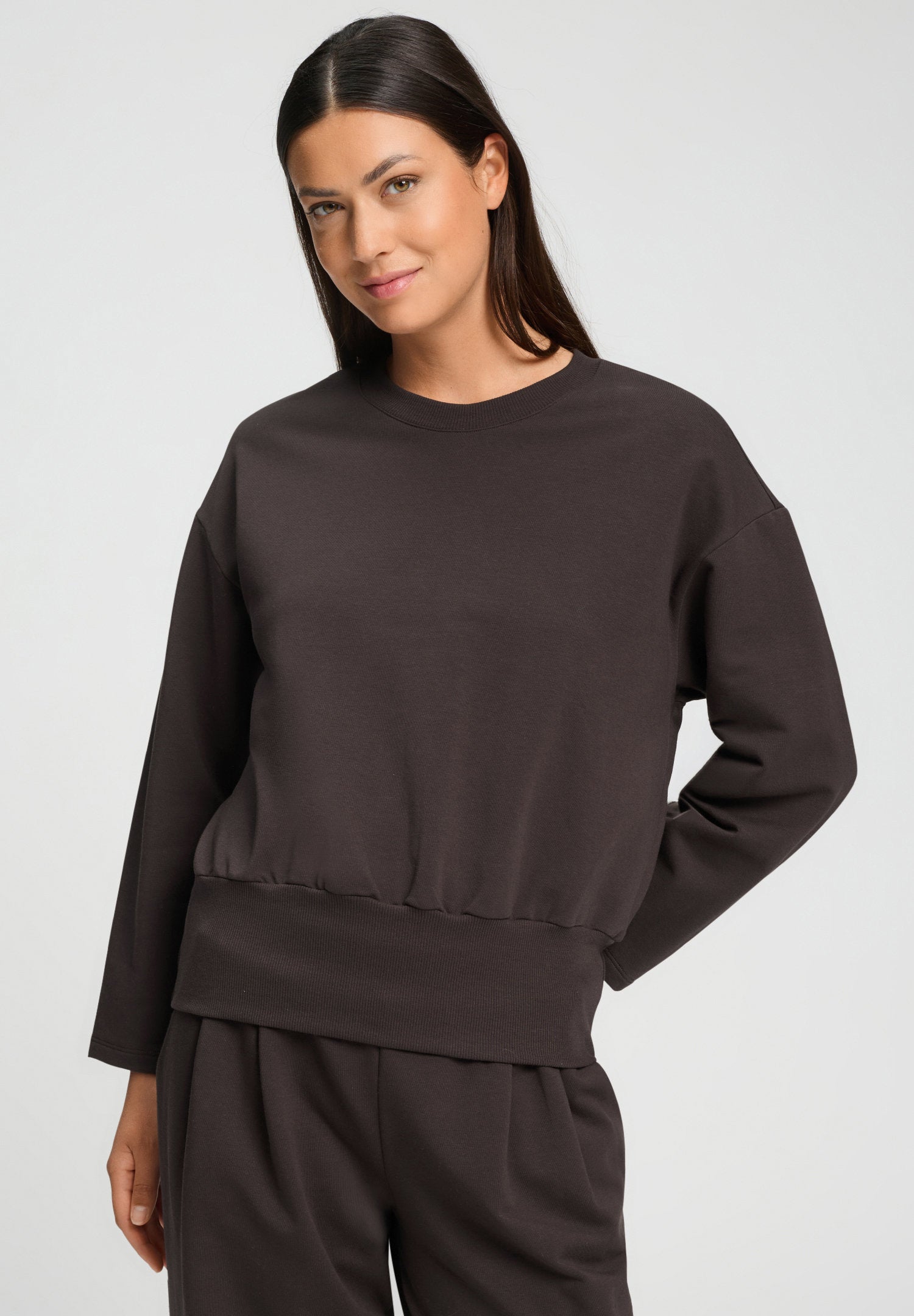 hanro-natural-living-sweatshirt-078934-dark-mocha-baumwolle image 3