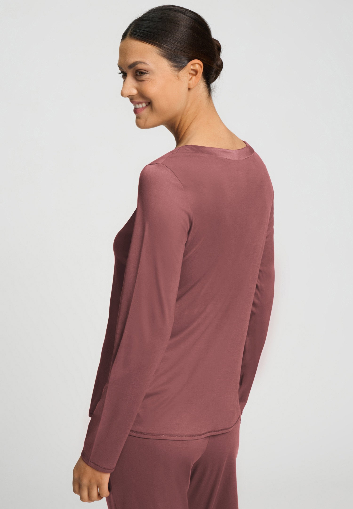 hanro-grand-central-l-slv-shirt-langarmshirt-apple-butter-seide image 4
