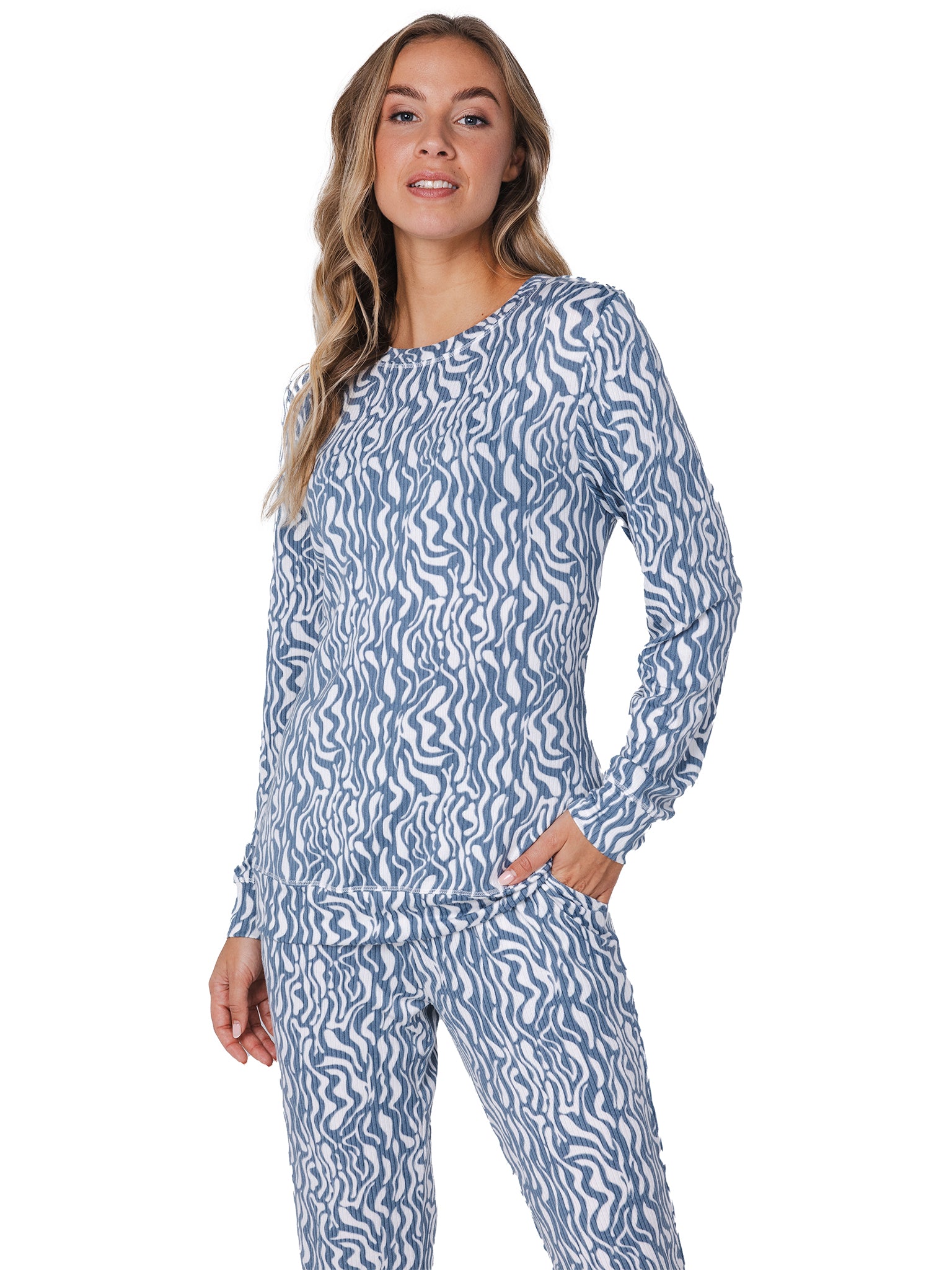 pastunette-blue-mirage-pyjama-fleece-blau-mit-wei-em-muster image 5