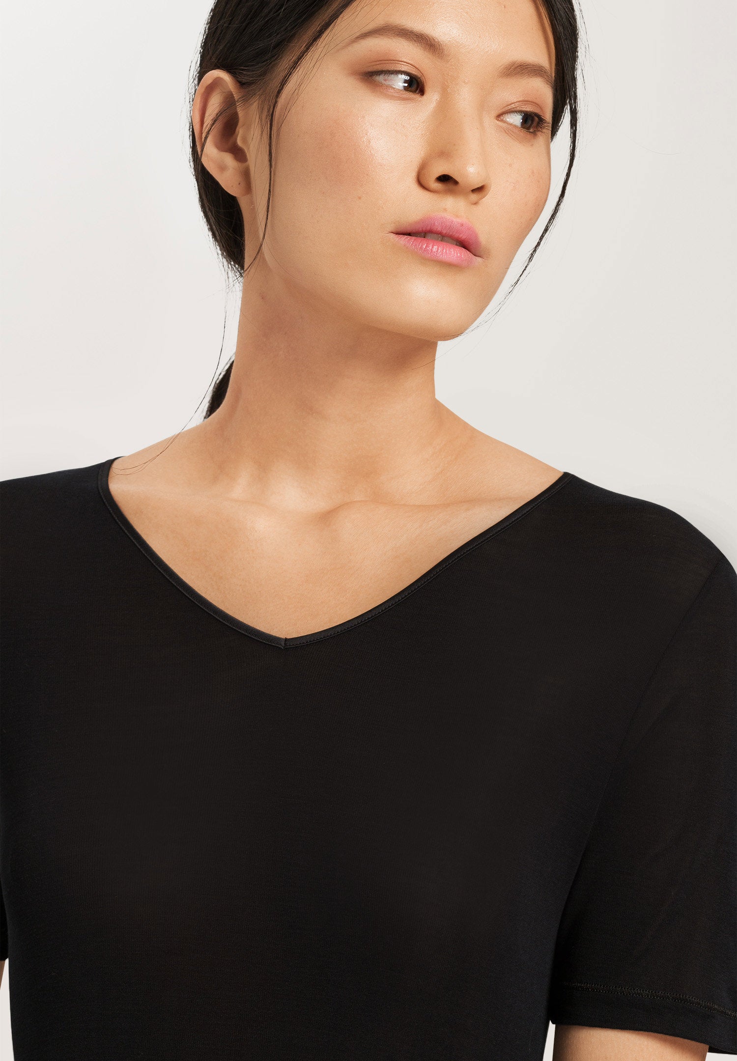 hanro-pure-silk-s-slv-shirt-seide-schwarz-damen image 6