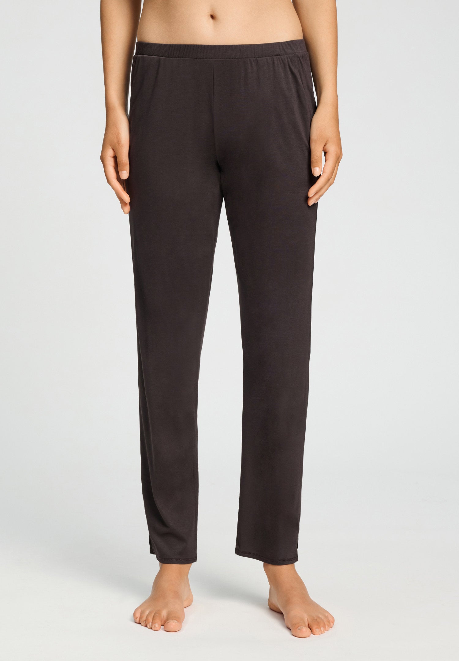 hanro-grand-central-pyjamahose-dark-mocha-seide-modal image 2
