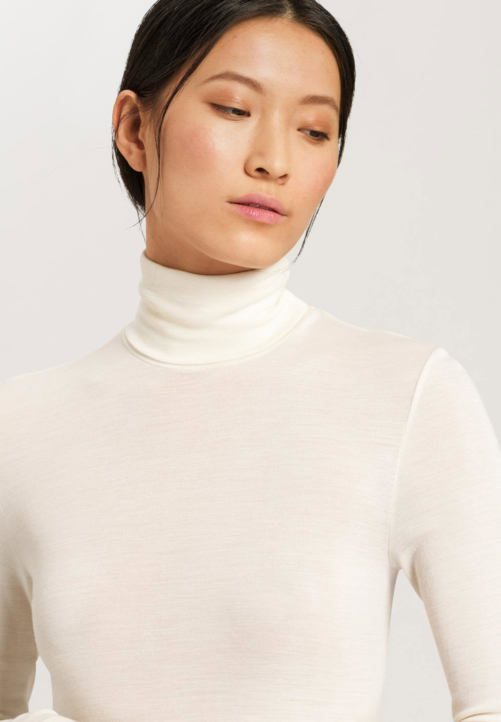 hanro-woolen-silk-rollkragen-shirt-071423-cygne-wolle-seide image 6