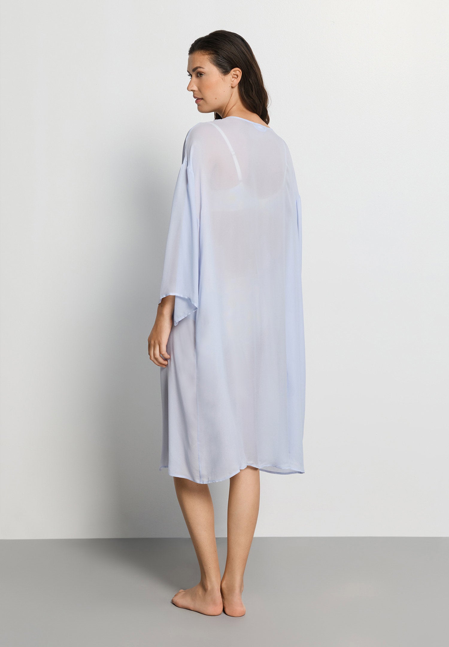 hanro-monea-morgenmantel-blue-dove-110-cm-chiffon image 4