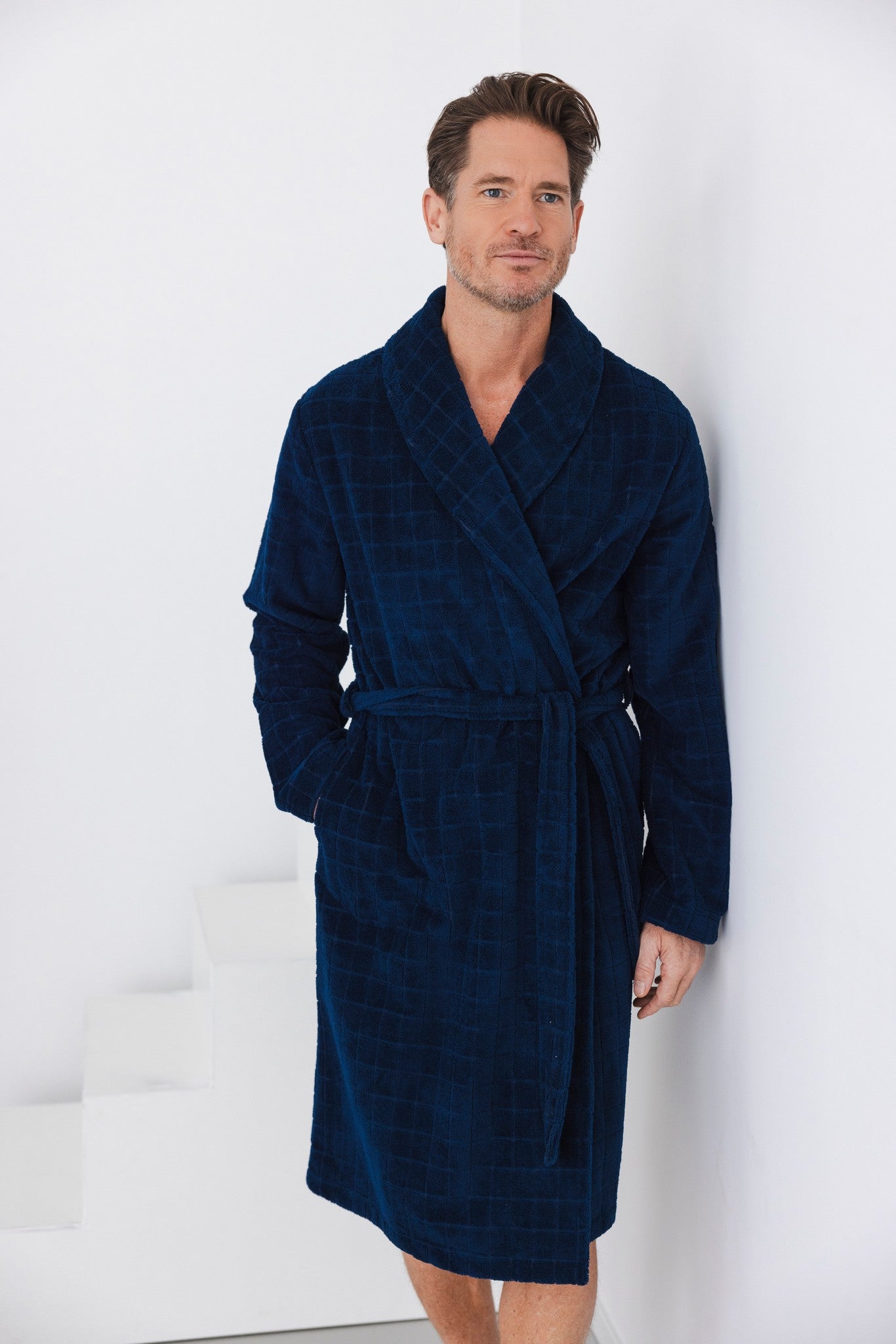 pastunette-blue-draft-bademantel-herren-dunkelblau-frottee image 1