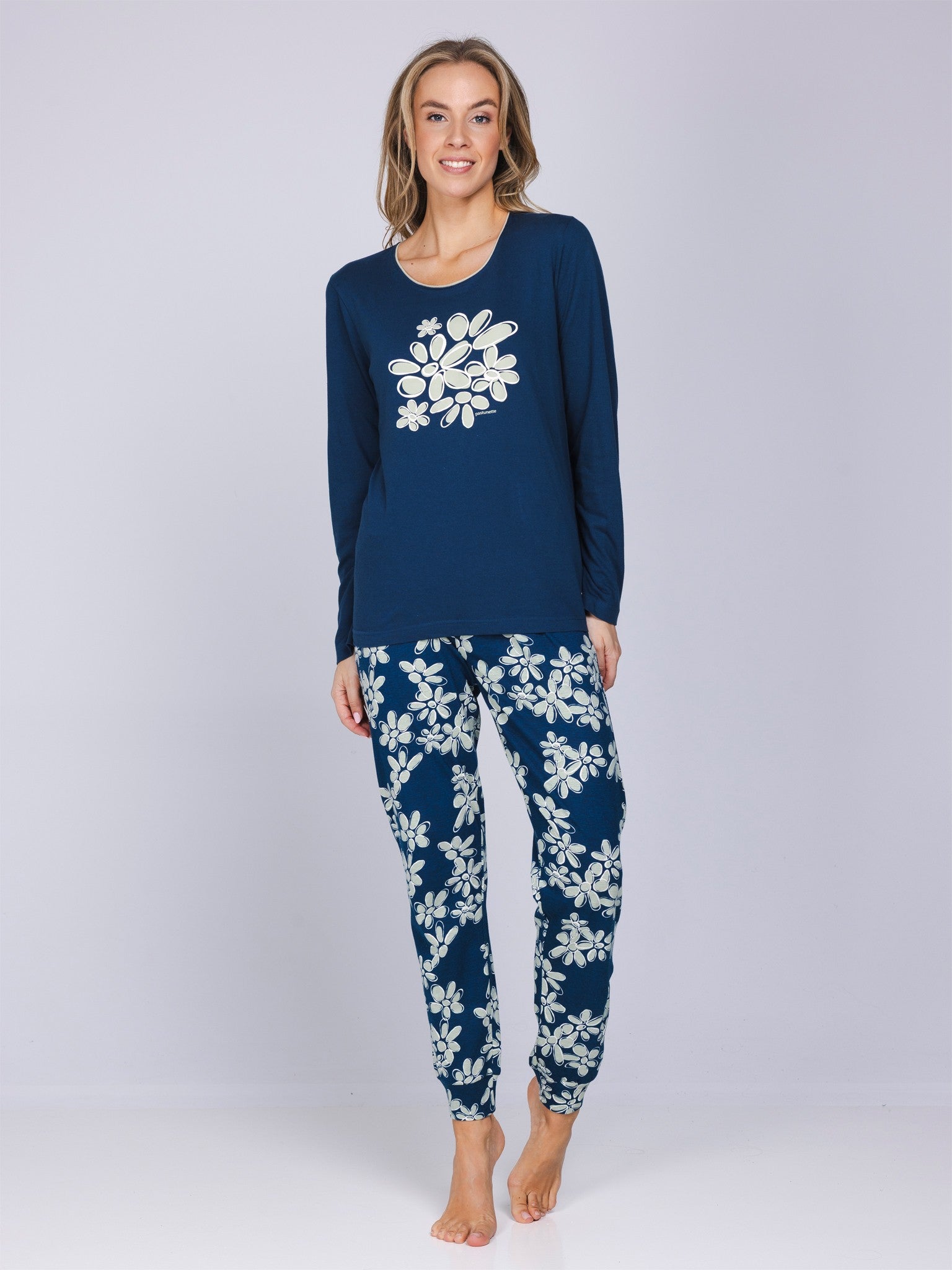 pastunette-nordic-bloom-pyjama-blau-bio-baumwolle image 4