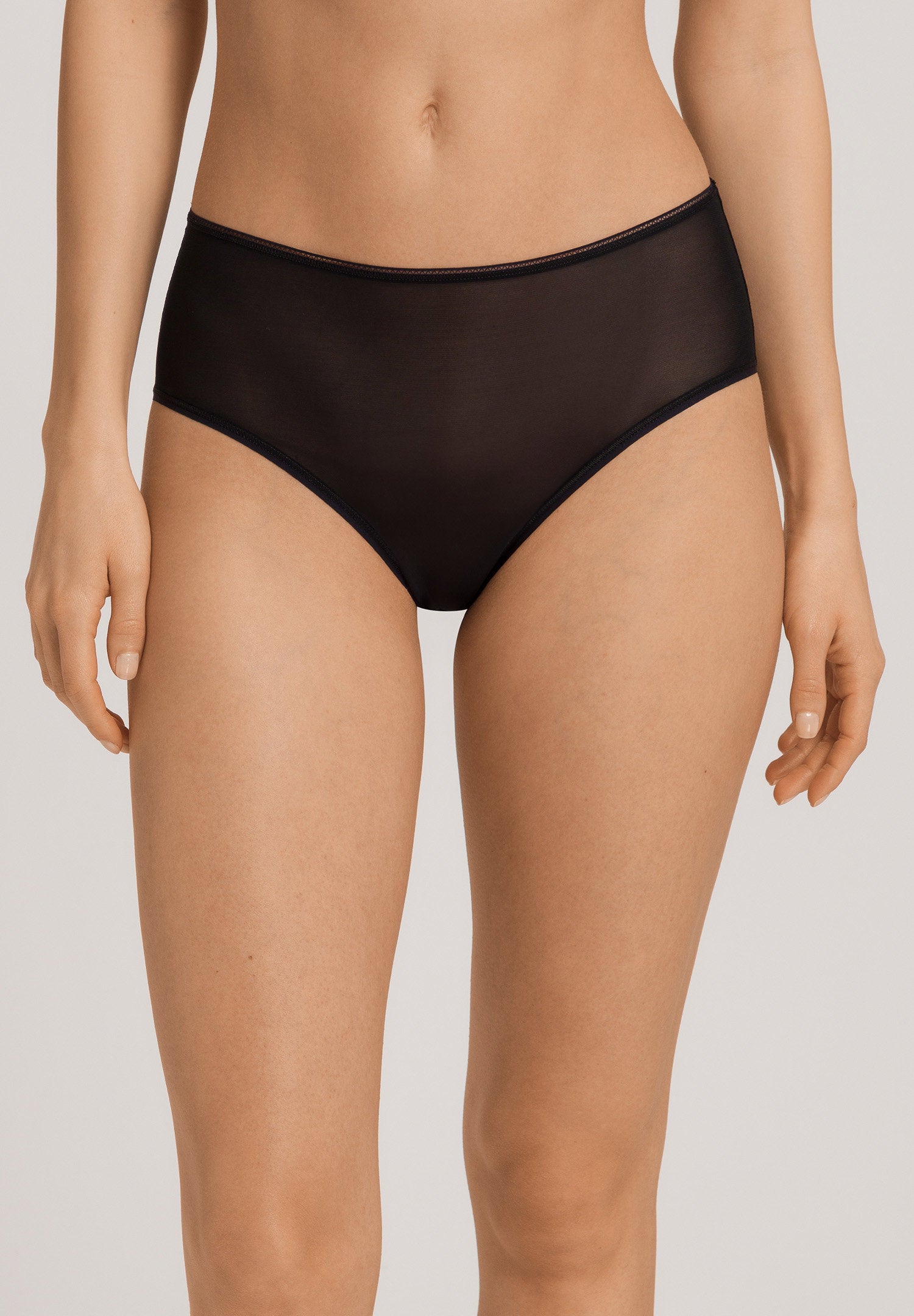 hanro-smooth-illusion-maxi-slip-schwarz-t-ll-gr-m image 2