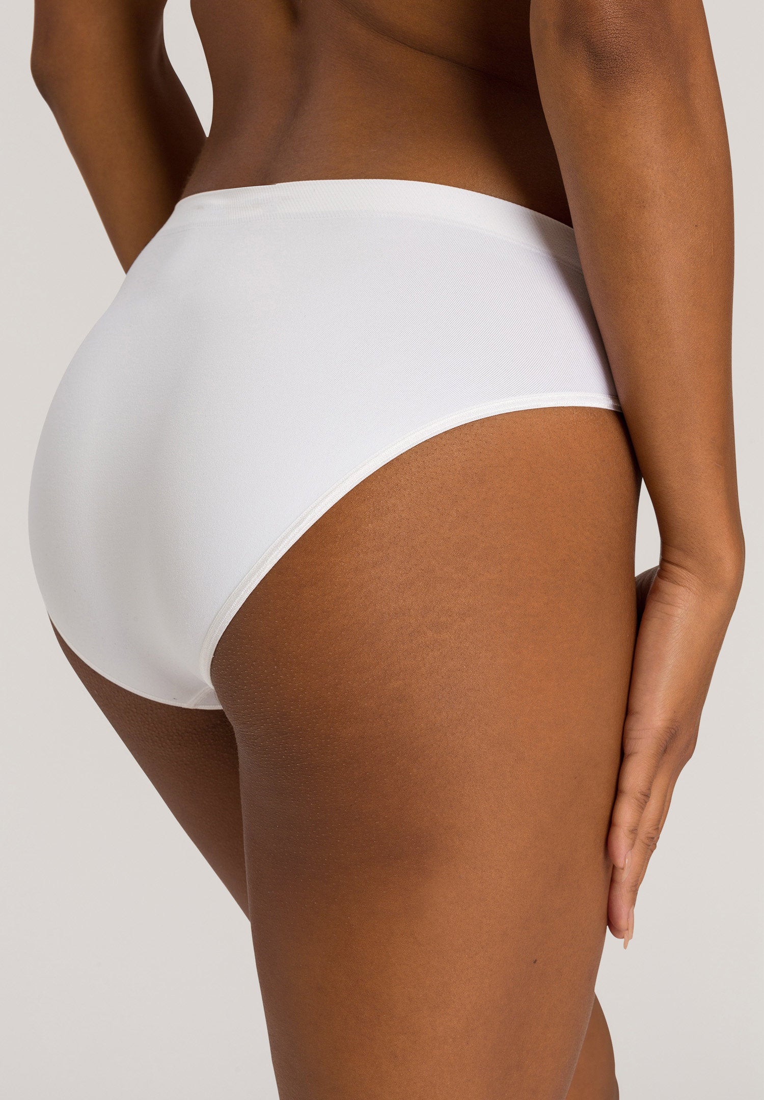 hanro-touch-feeling-midi-briefs-slip-wei-microfaser image 4