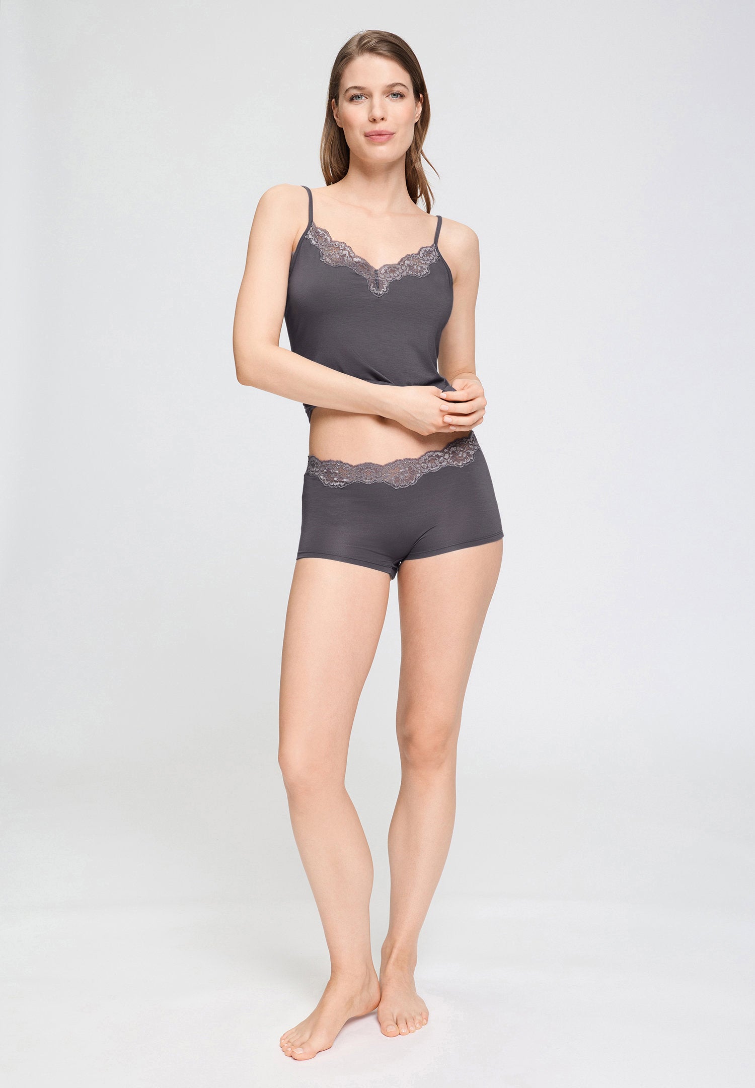 hanro-dana-panty-slip-boulevard-mit-spitze image 5