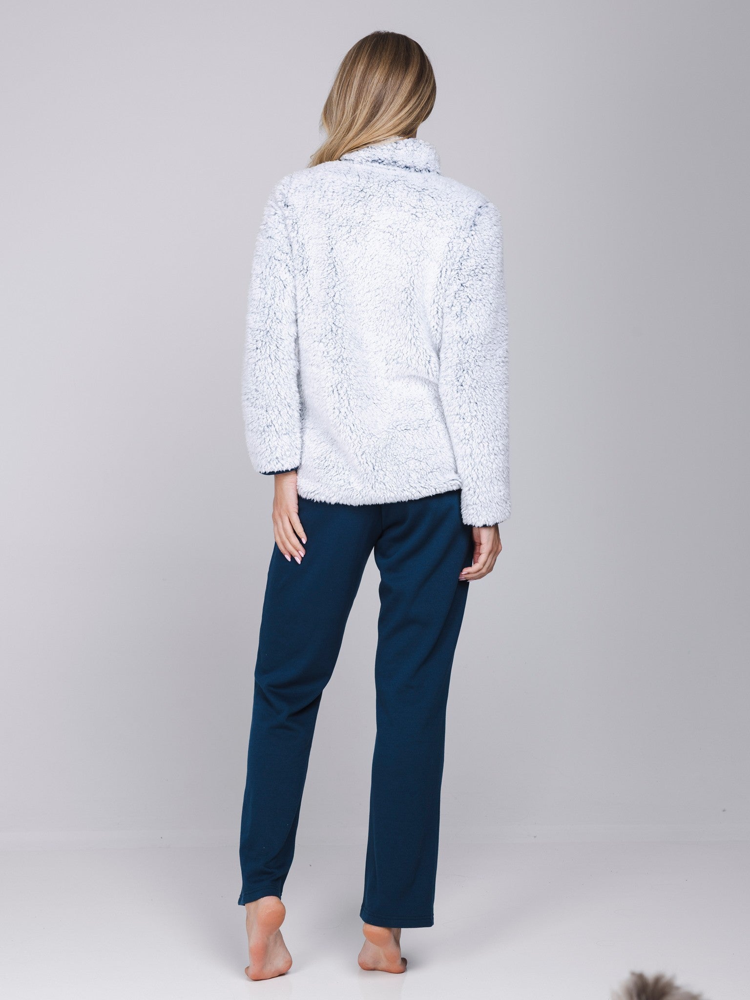 pastunette-nordic-bloom-hausanzug-blau-teddy-fleece image 5