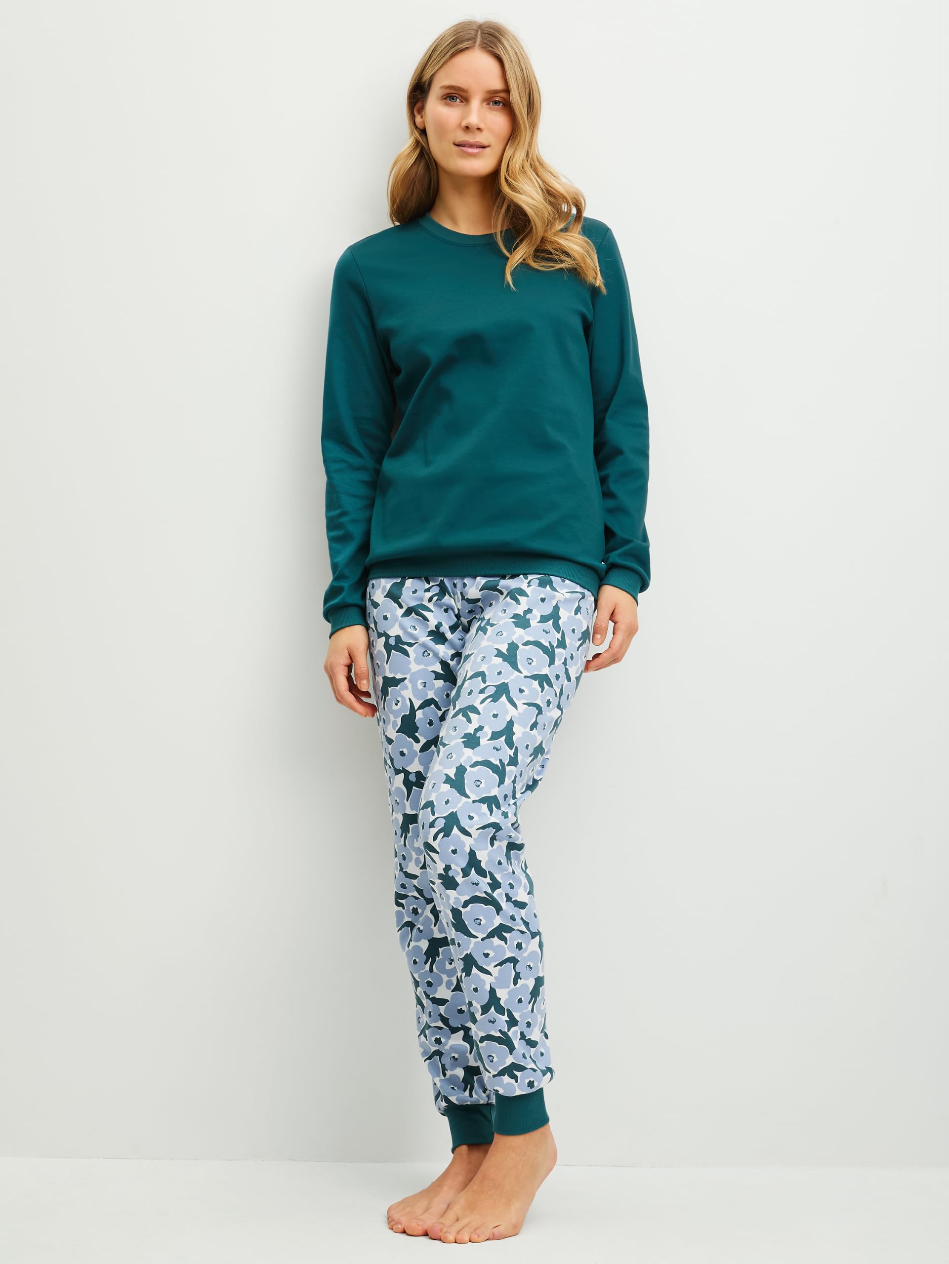 calida-favourites-dreams-midnight-flowers-pyjama-44-46-b-ndchen image 2