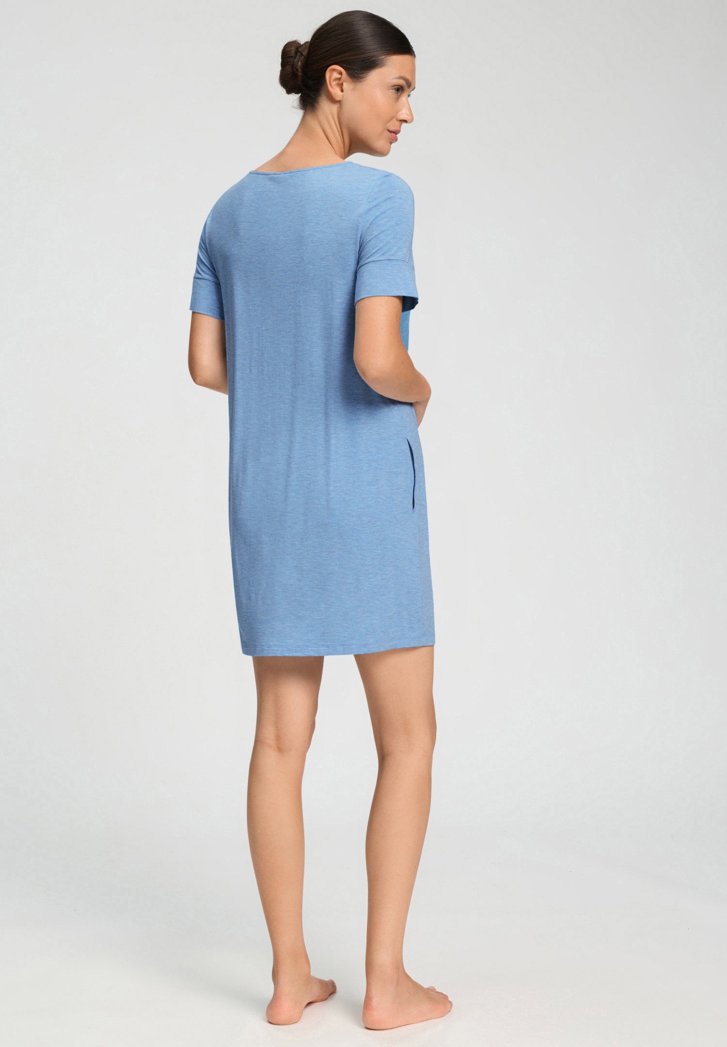 hanro-natural-elegance-s-slv-nightdress-90cm-nachthemd-blau image 4