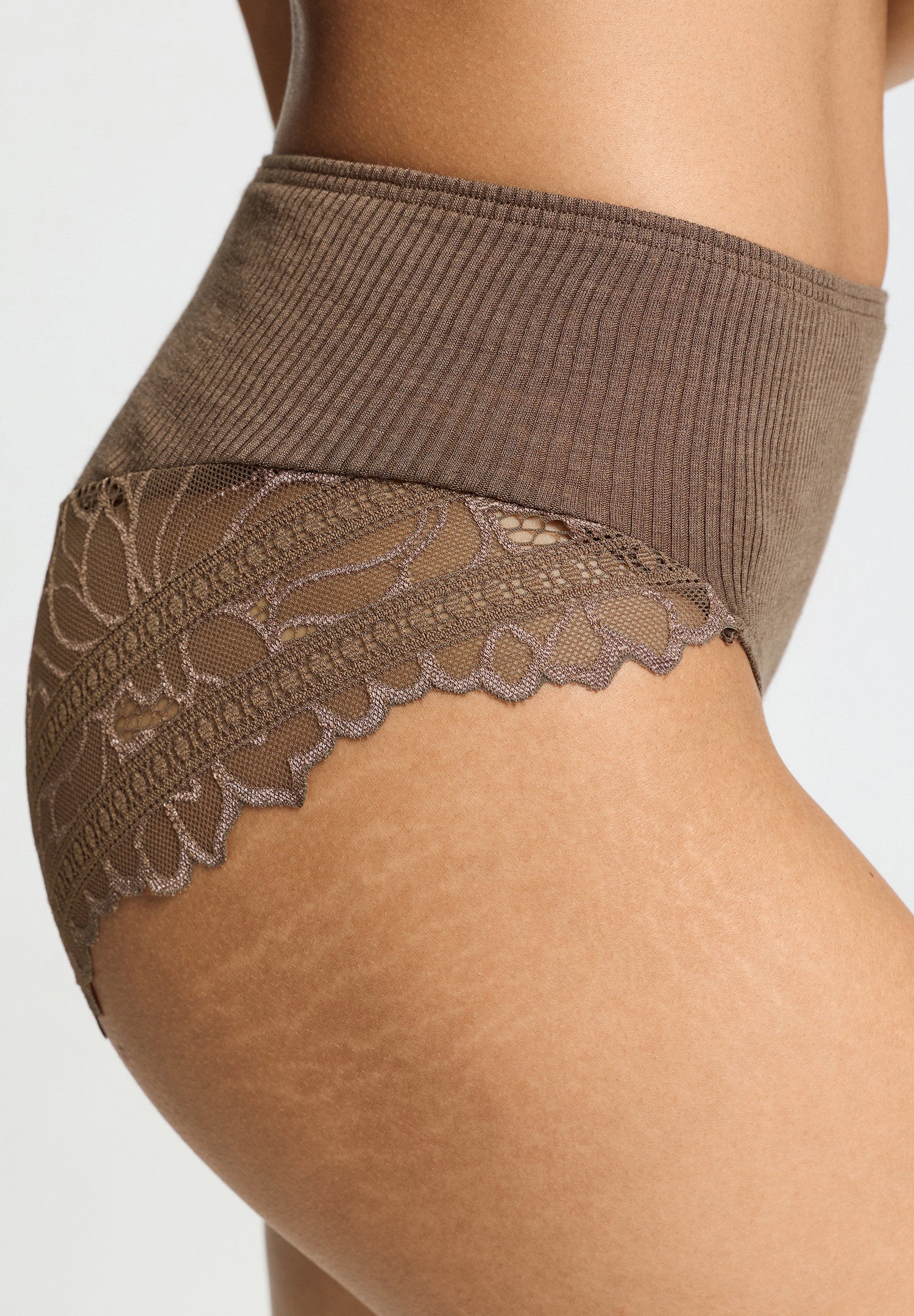 hanro-marcia-maxi-briefs-slip-natural-teak-merino-seide image 6