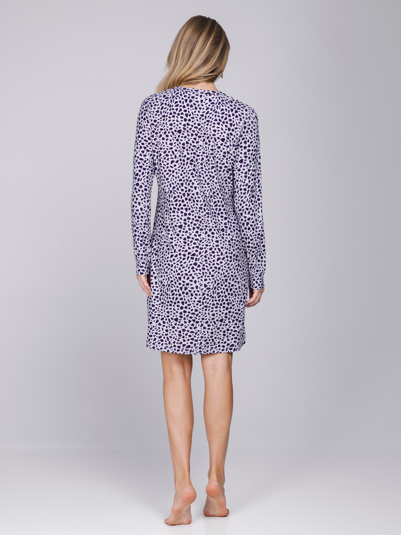 pastunette-purple-pebbles-nachthemd-lila-fleece-langarm image 4
