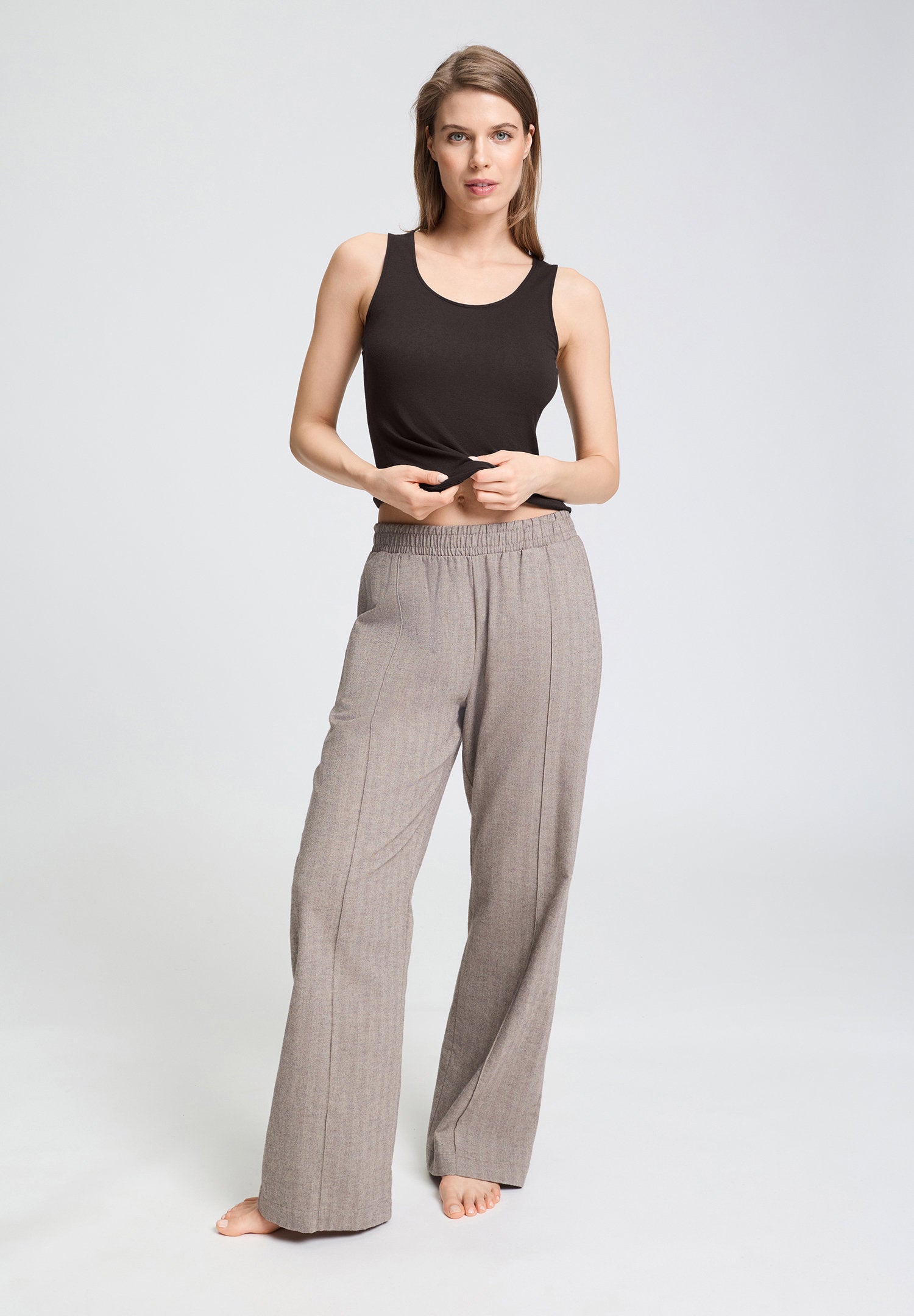 hanro-ultralight-tank-top-wolle-dark-mocha-merinowolle image 5