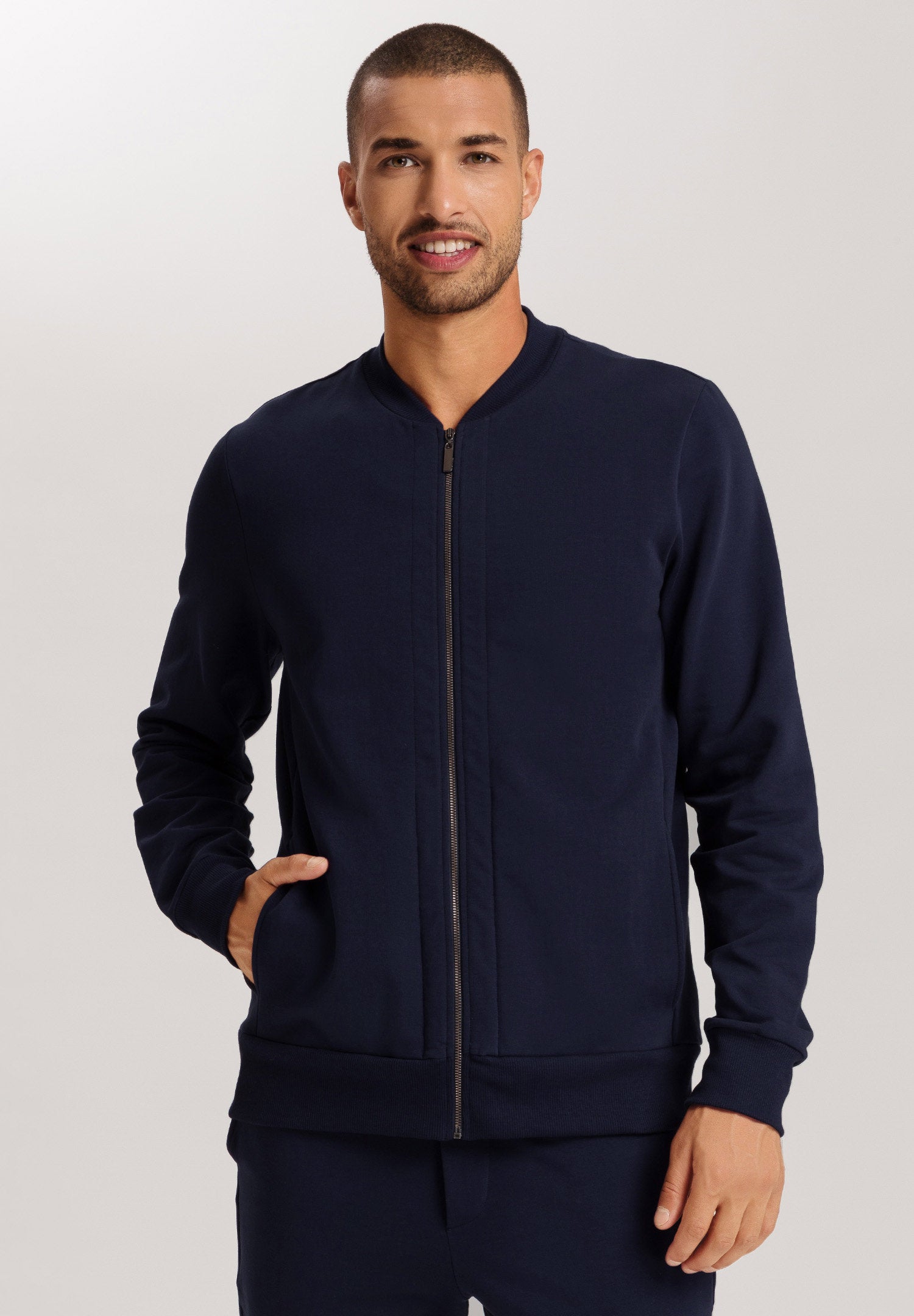 hanro-natural-living-cardigan-deep-navy-bio-baumwolle image 2