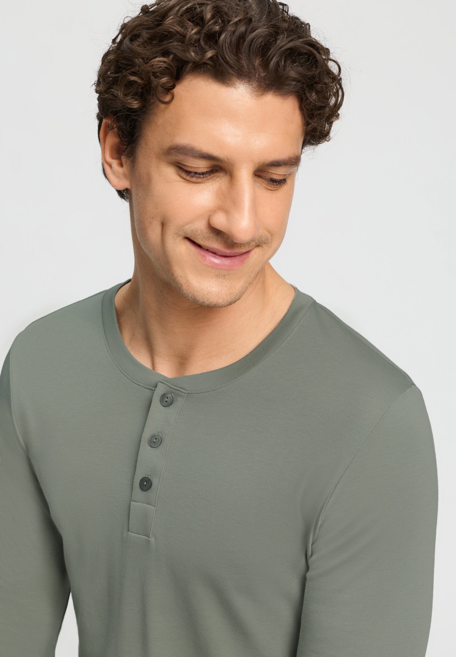 hanro-cozy-comfort-henley-shirt-langarm-shadow-baumwolle image 6