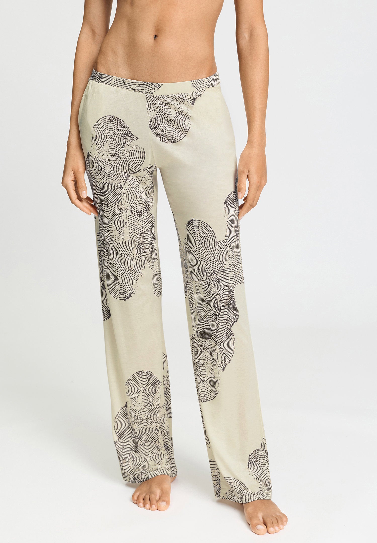 hanro-natural-living-tania-lange-hose-serene-systems-tencel image 2