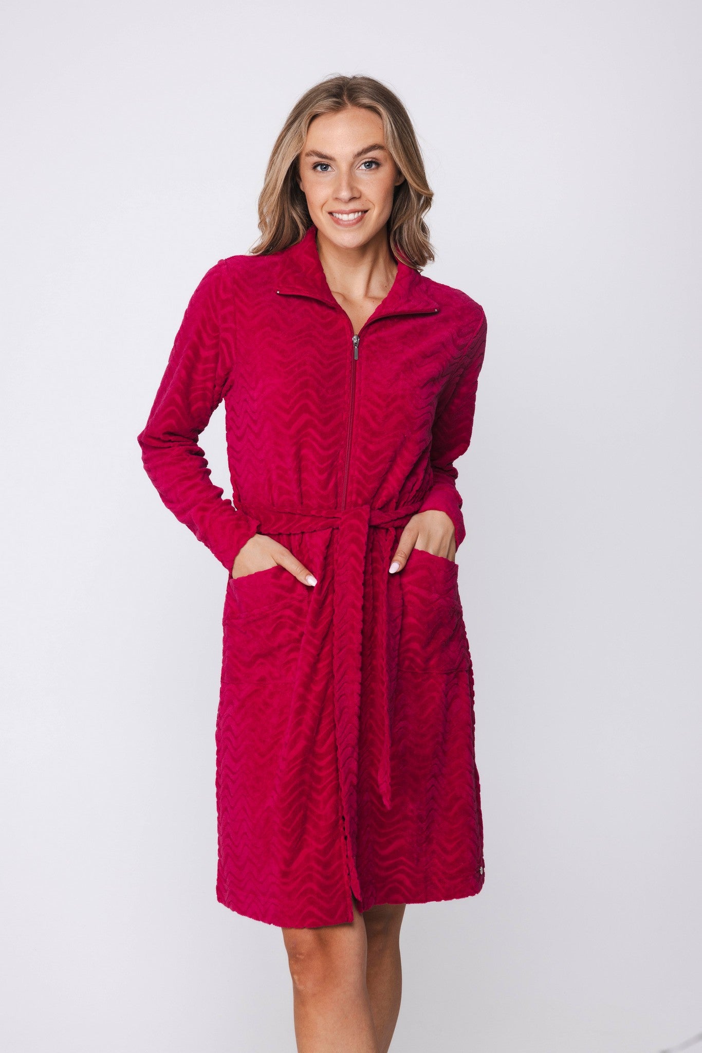 myrebelle-palm-springs-bademantel-rosa-frottee-reissverschluss image 4