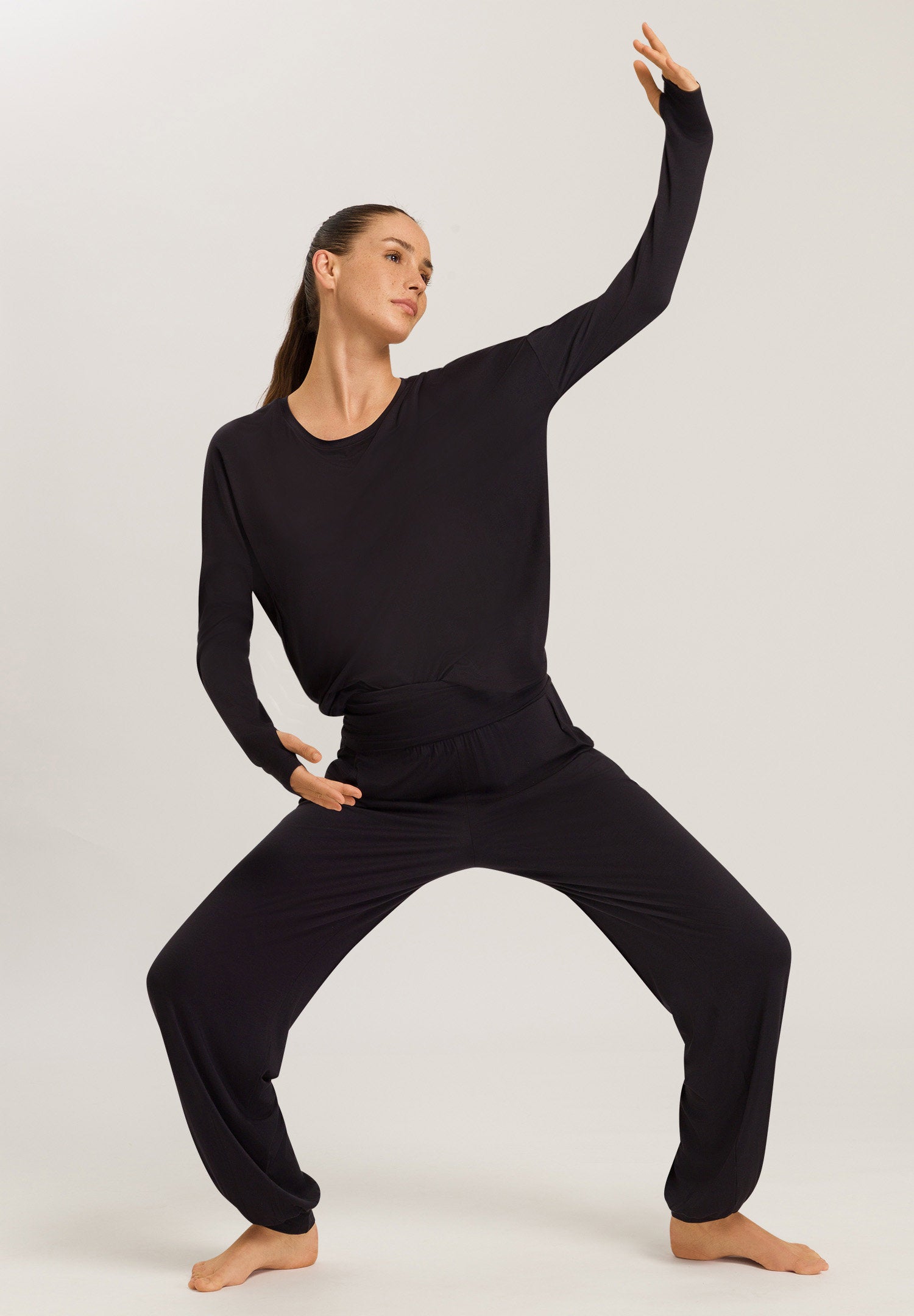 hanro-yoga-l-slv-shirt-langarmshirt-black-beauty-tencel image 7