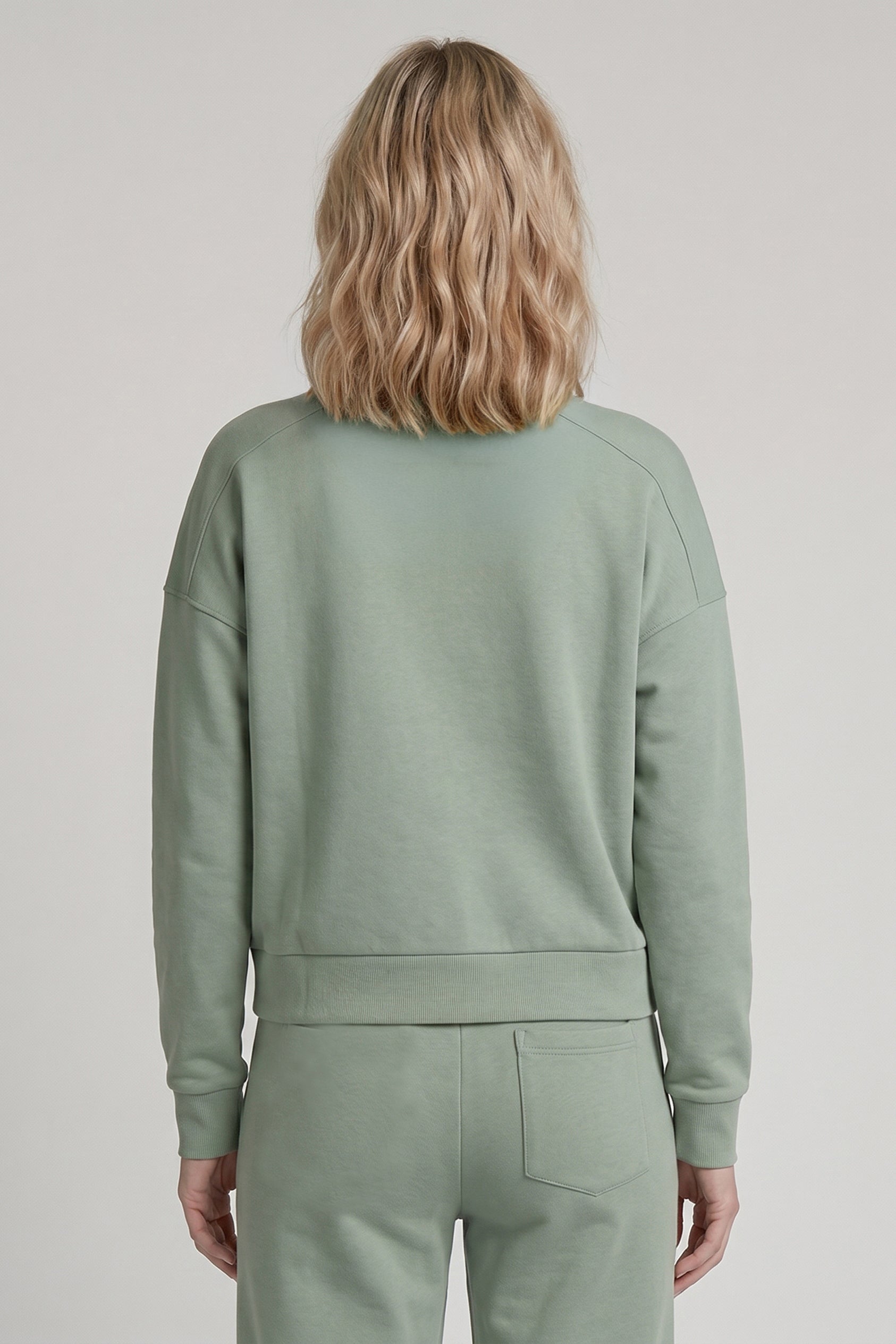 r-sch-be-happy-sweatshirt-langarm-gr-n-modal-frontlogo image 3