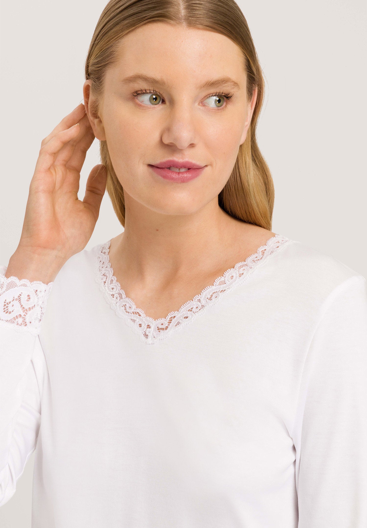 hanro-moments-pyjama-lang-white-baumwolle-spitze-set image 5