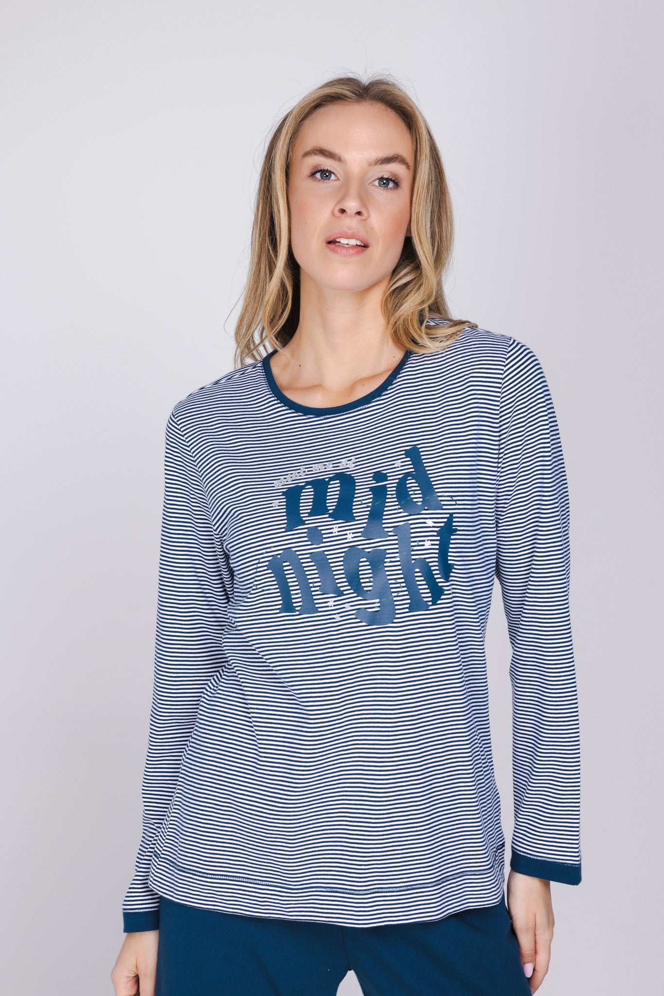myrebelle-snowy-sparkles-pyjama-blau-bio-baumwolle image 2