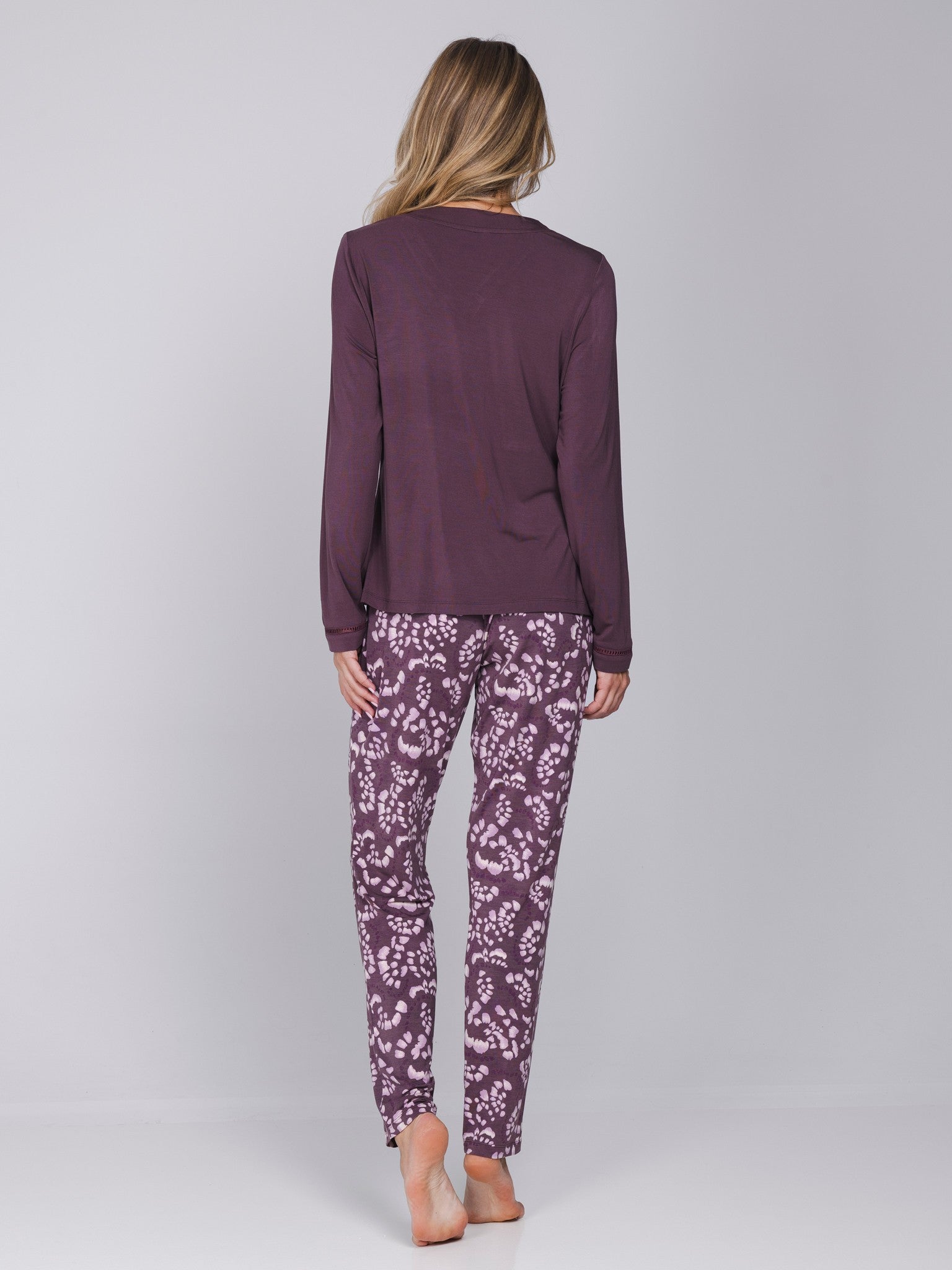 pastunette-premium-mystic-pyjama-lila-modal-v-ausschnitt image 5