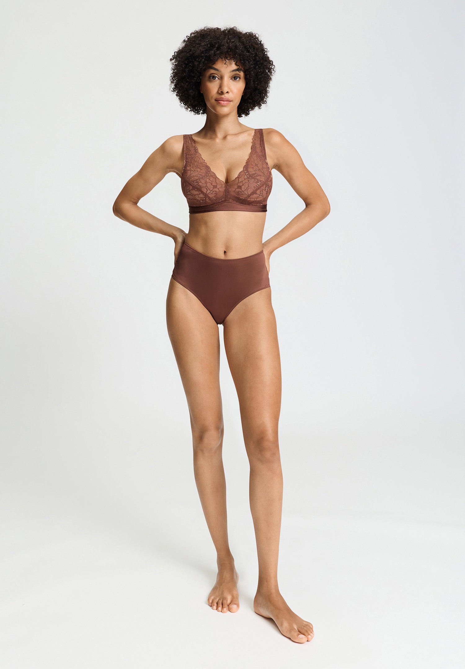 hanro-azelia-light-padded-soft-cup-bh-cinnamon-b-gellos image 5