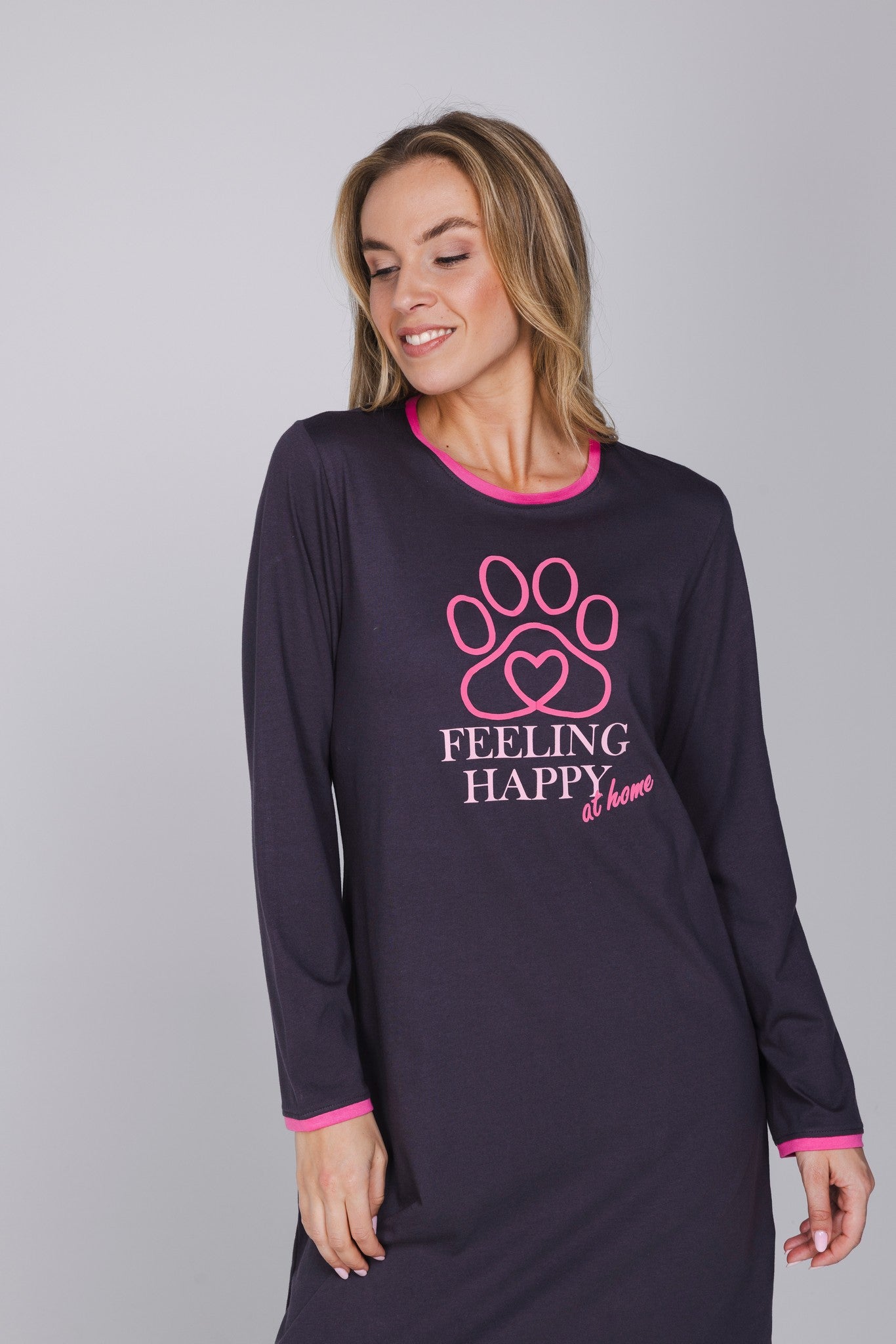 myrebelle-furry-friend-nachthemd-grau-bio-baumwolle-langarm image 4