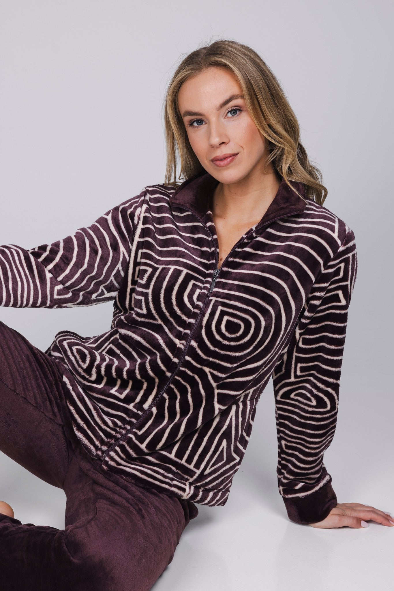 pastunette-premium-lunar-lines-hausanzug-lila-fleece image 5