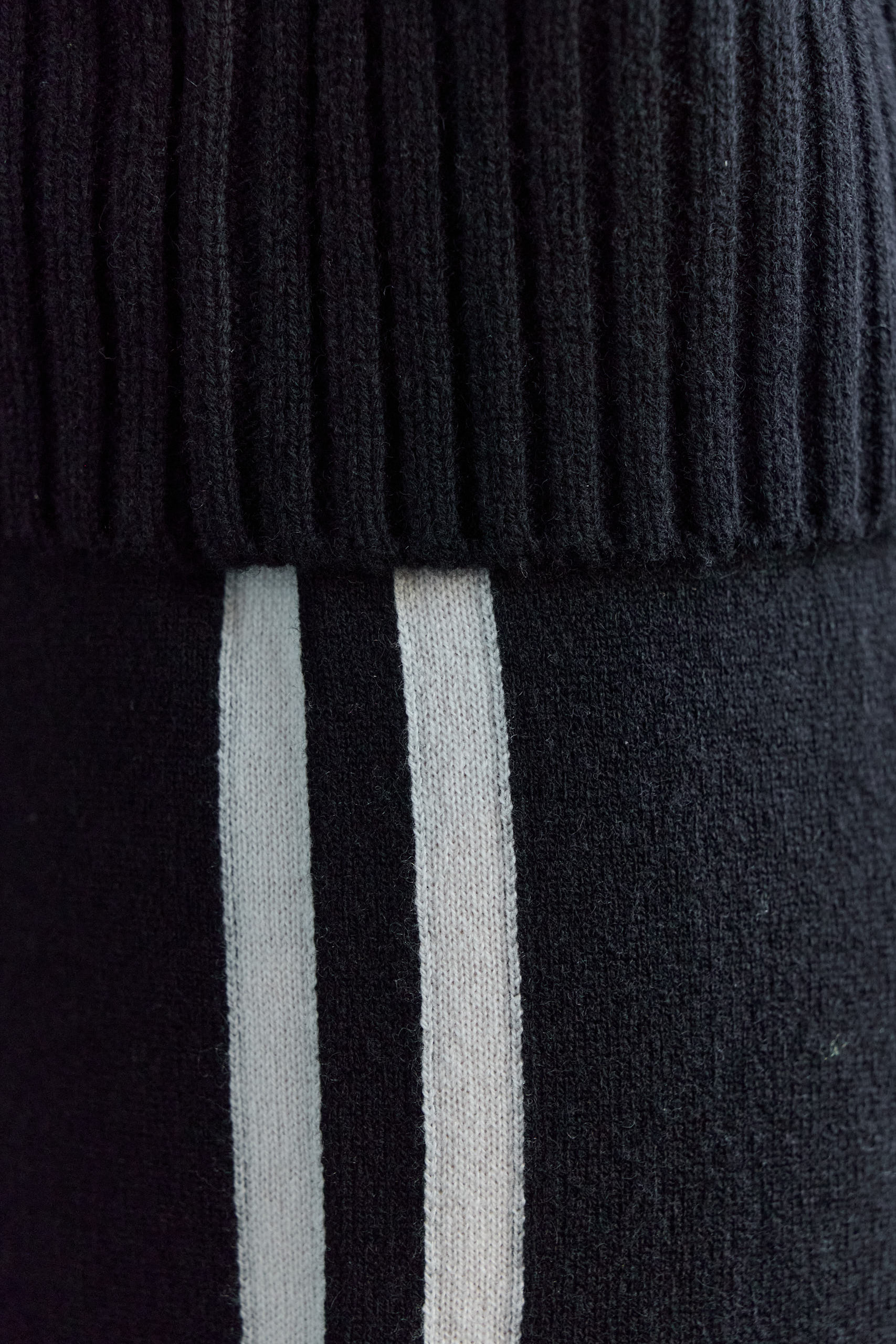 sunday-in-bed-lauf-loungehose-wolle-cashmere-strick image 3