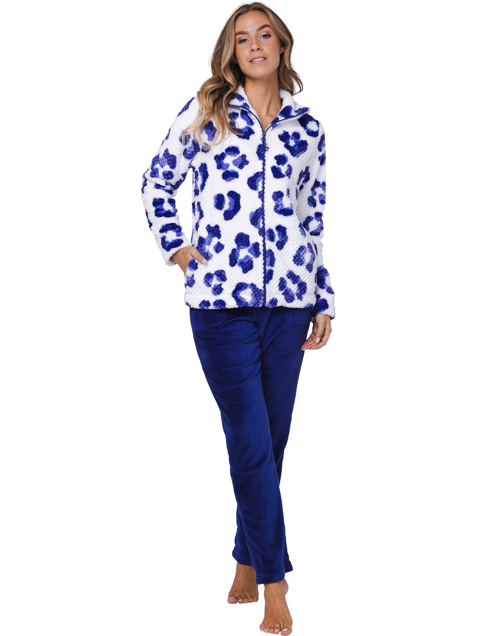 rebelle-leopard-lilac-hausanzug-lila-fleece-zweiteilig image 3
