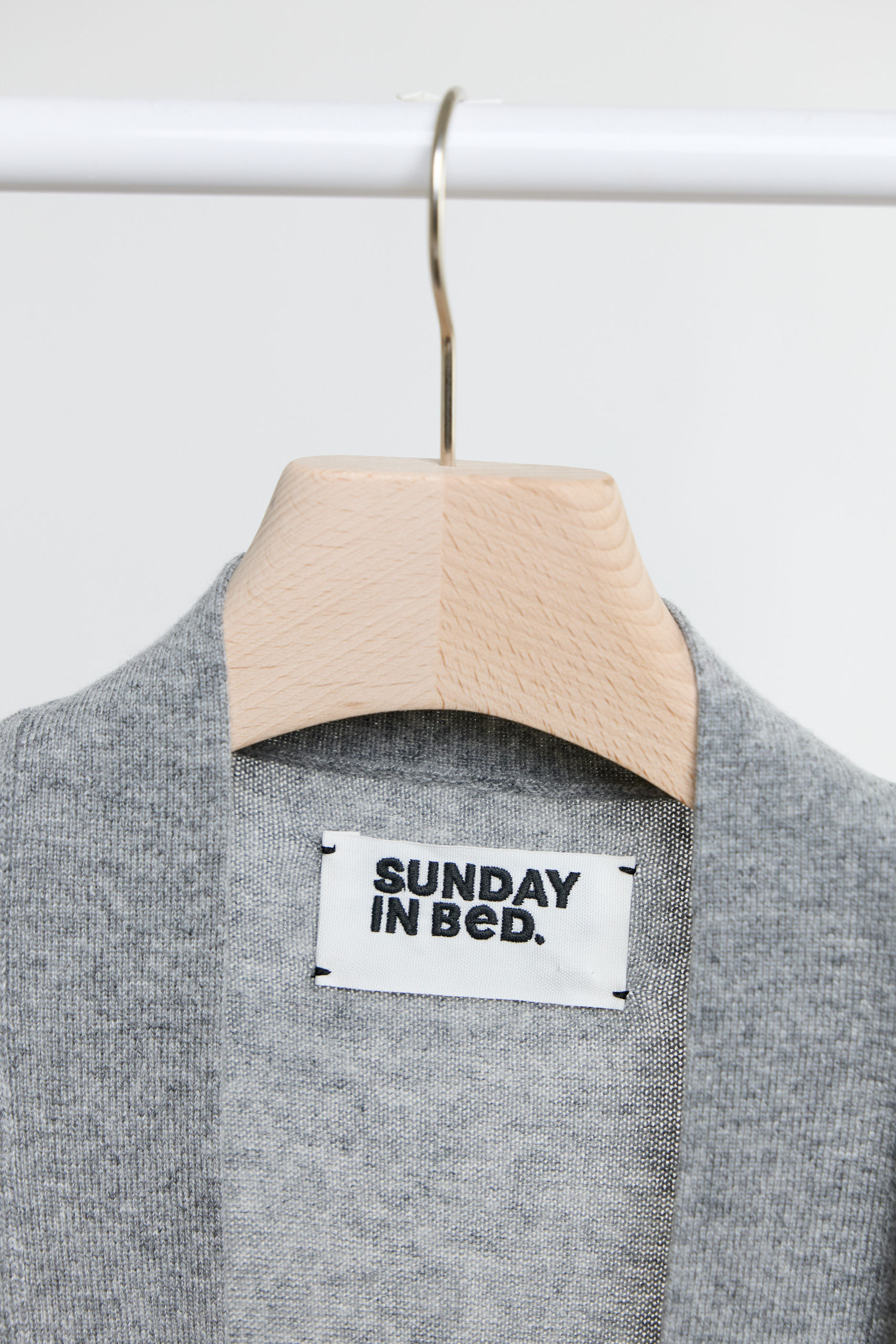 sunday-in-bed-sophie-mantel-morgenmantel-wolle-cashmere image 3