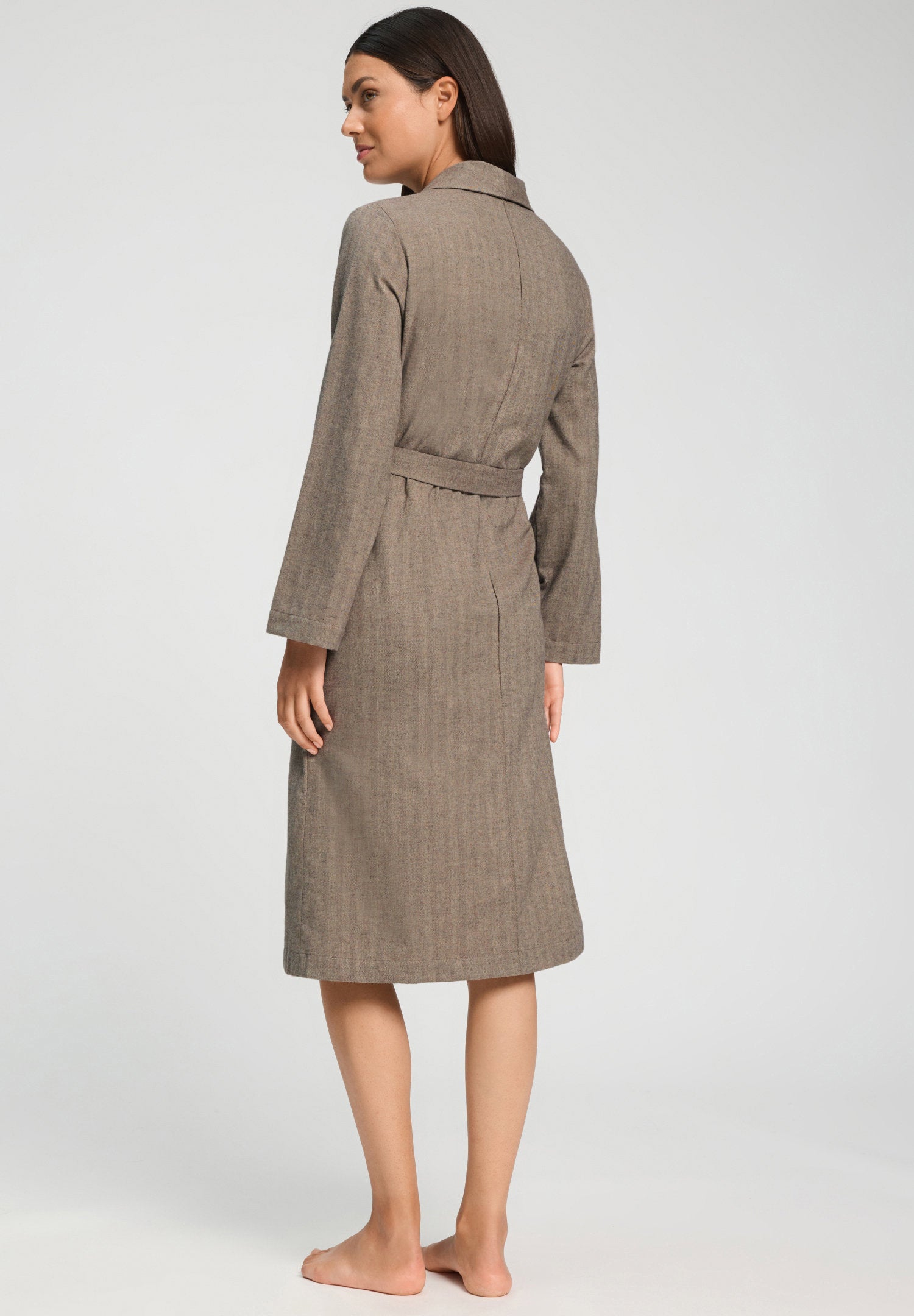 hanro-woolen-luxury-robe-115cm-earthy-woven-merinowolle-damen image 4