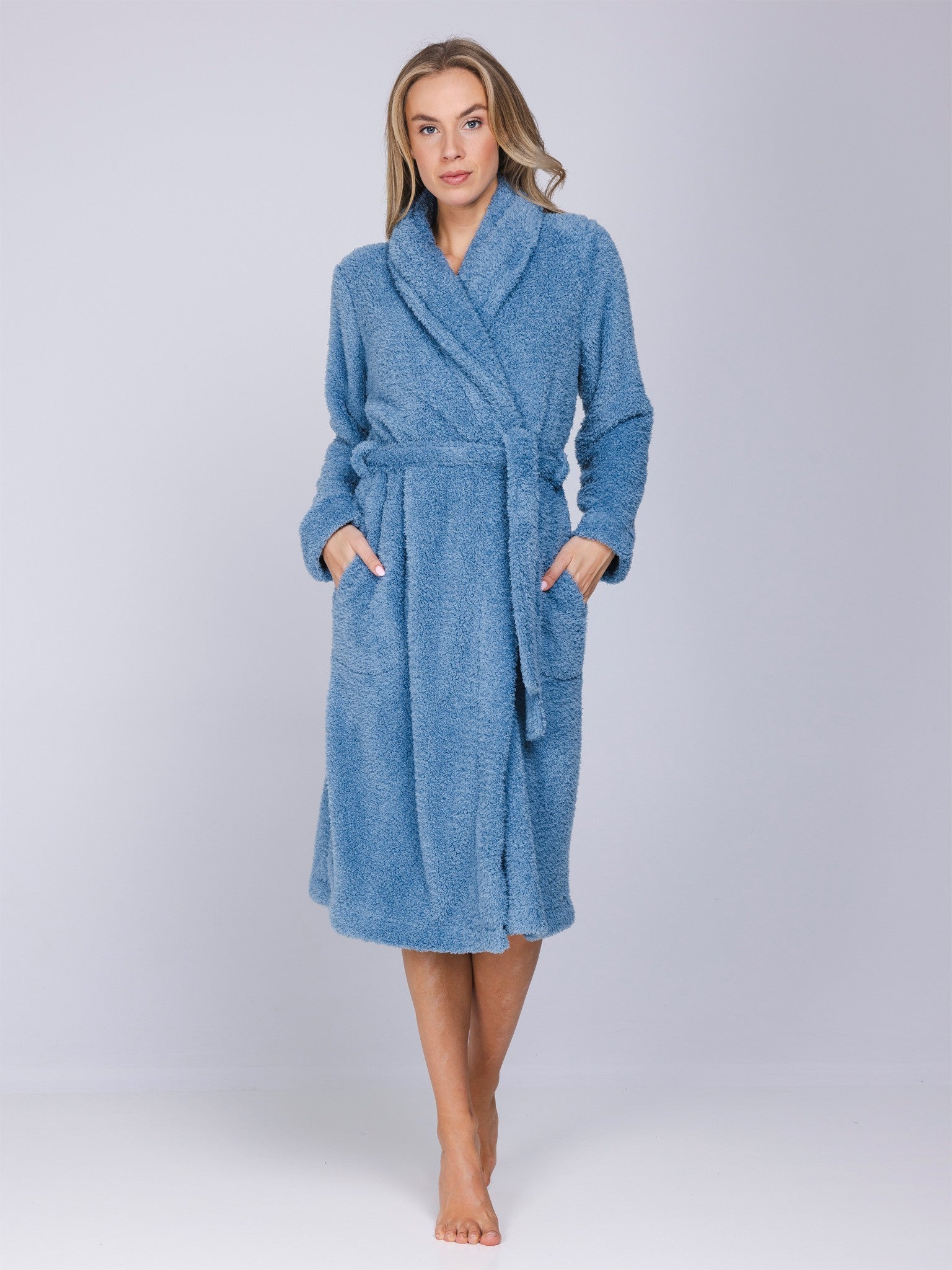 pastunette-frosty-morgenmantel-hellblau-coral-fleece image 2