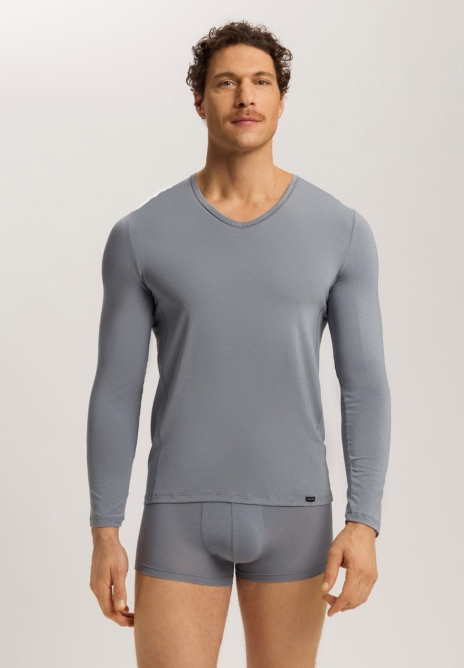 hanro-natural-function-langarm-shirt-cliff-grey-tencel-herren image 2